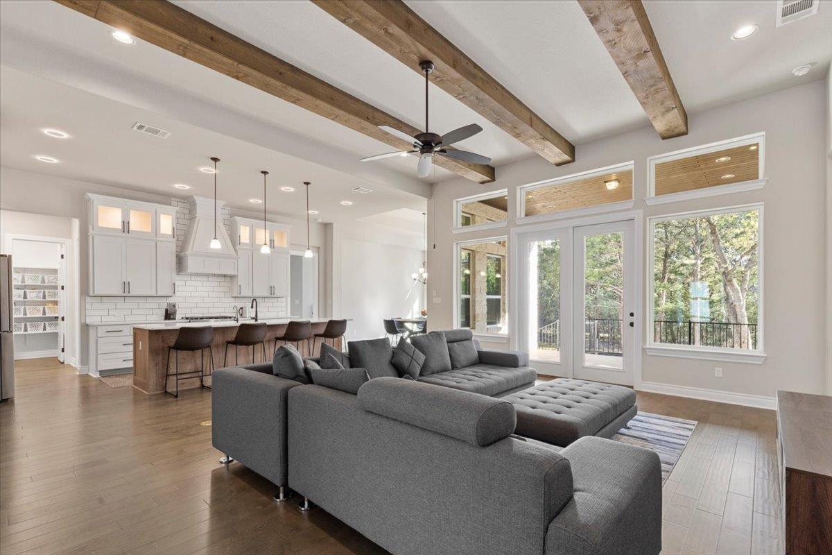 145 Gaston Dr, Bastrop, TX 78602