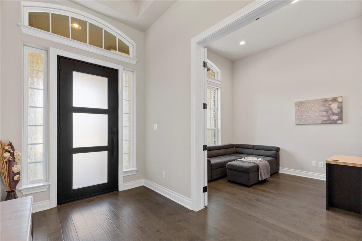 145 Gaston Dr, Bastrop, TX 78602