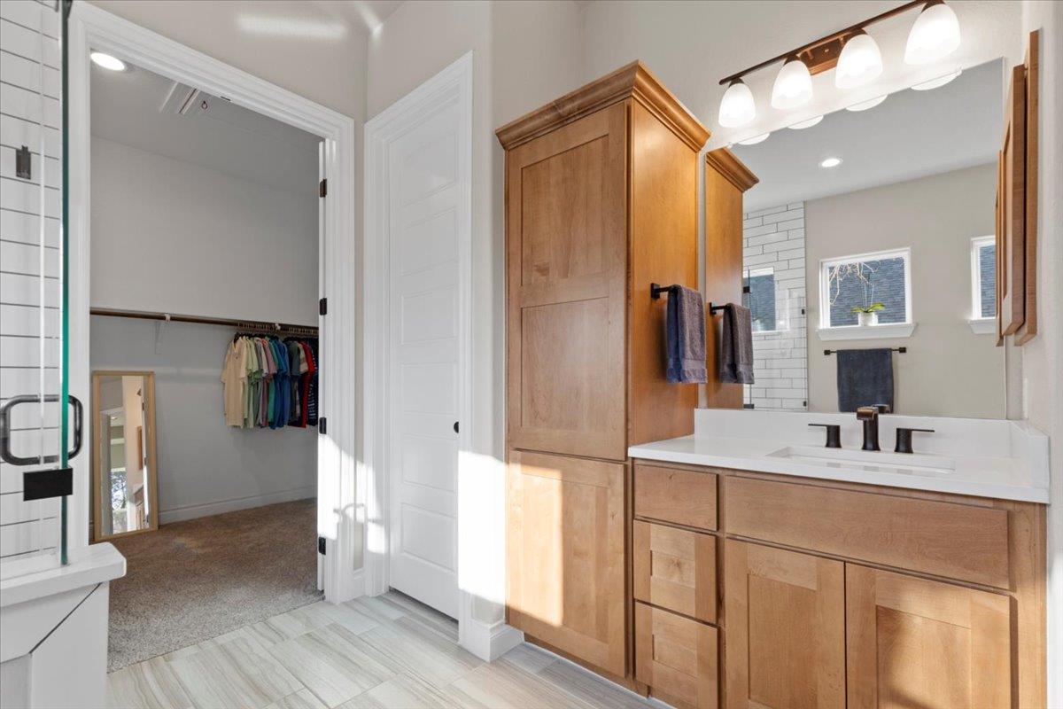 145 Gaston Dr, Bastrop, TX 78602