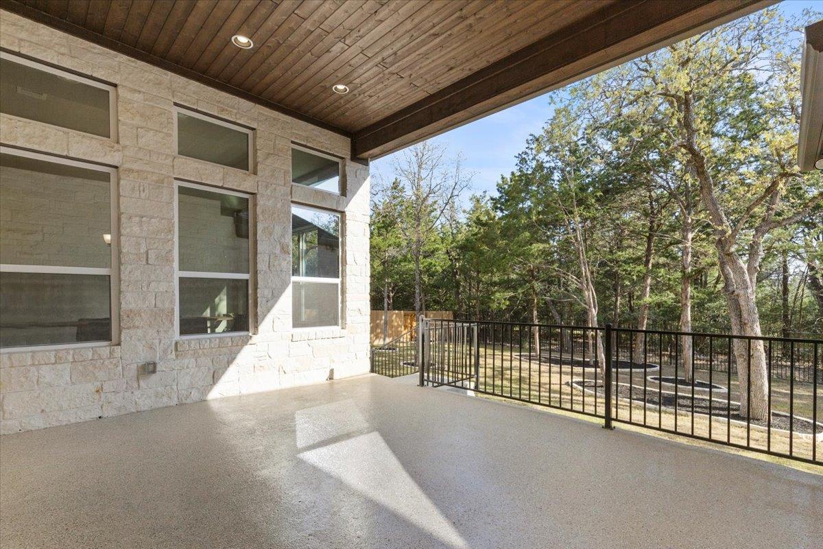 145 Gaston Dr, Bastrop, TX 78602