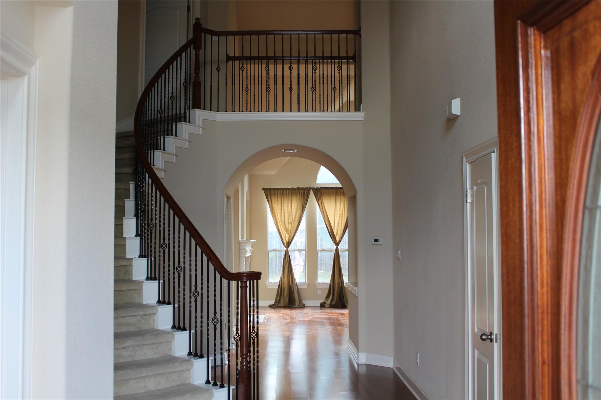 7617 Menler Dr, Austin, TX 78735