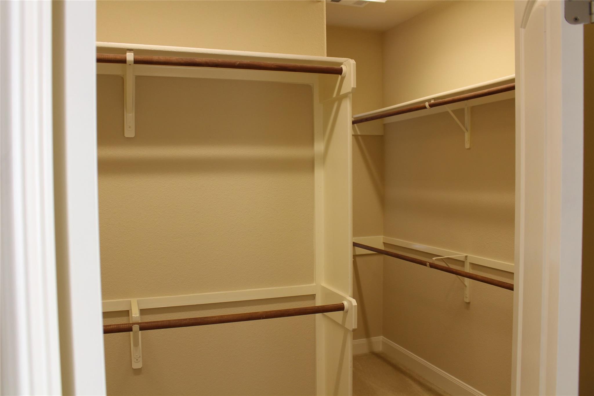 7617 Menler Dr, Austin, TX 78735