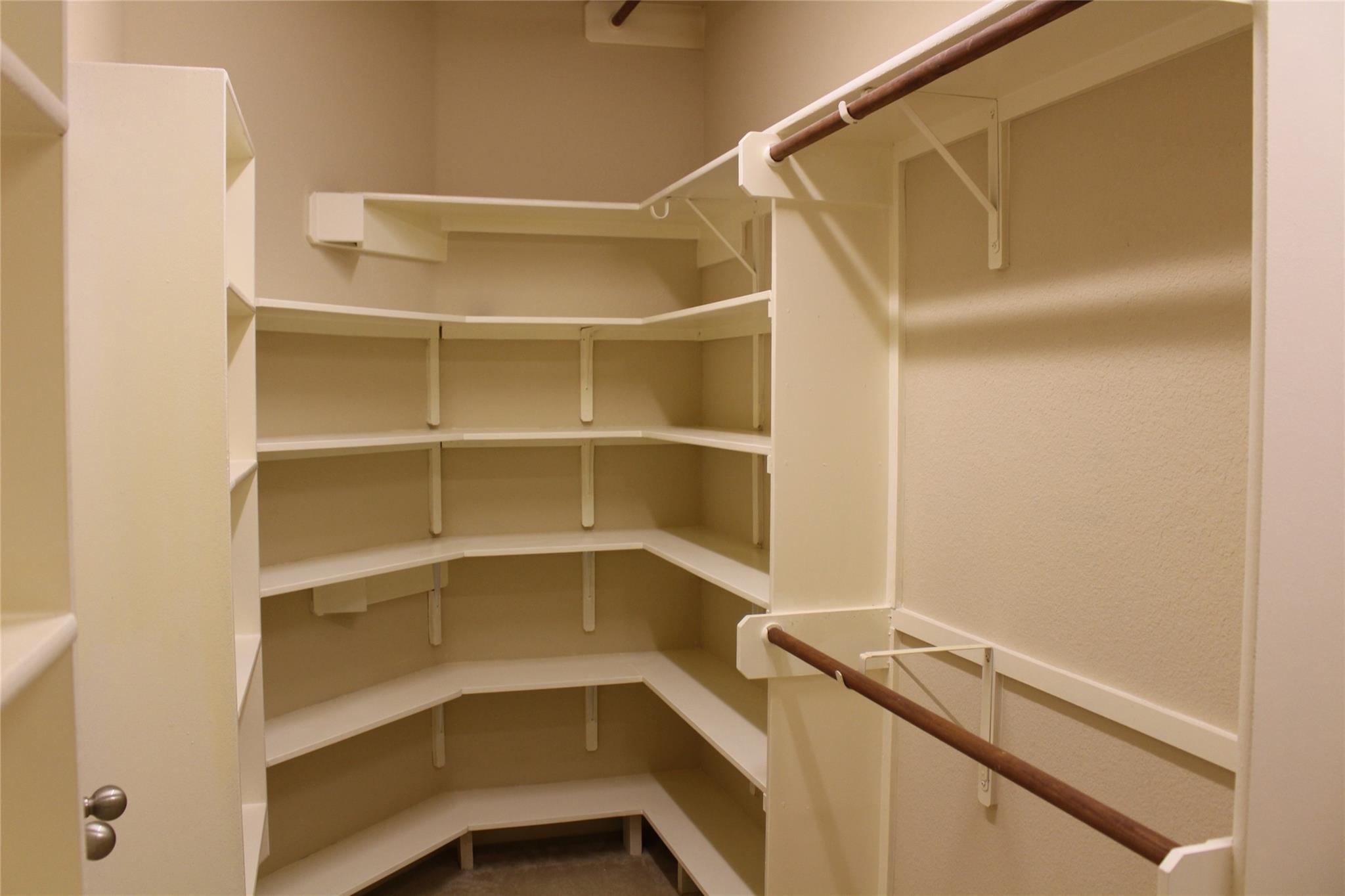 7617 Menler Dr, Austin, TX 78735