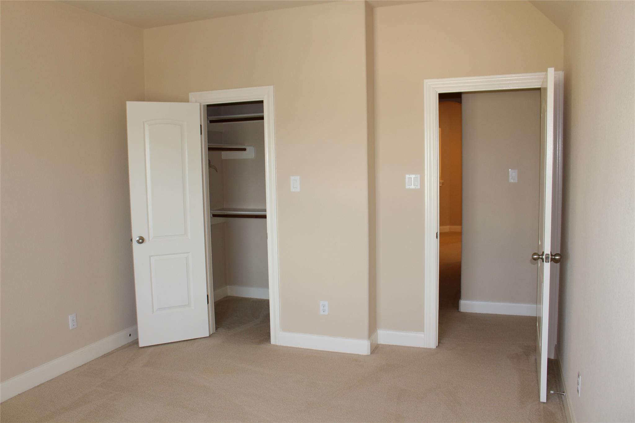 7617 Menler Dr, Austin, TX 78735