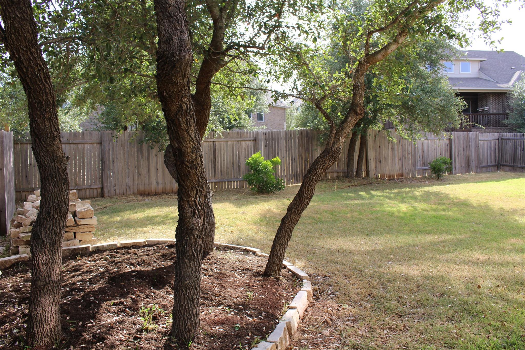 7617 Menler Dr, Austin, TX 78735