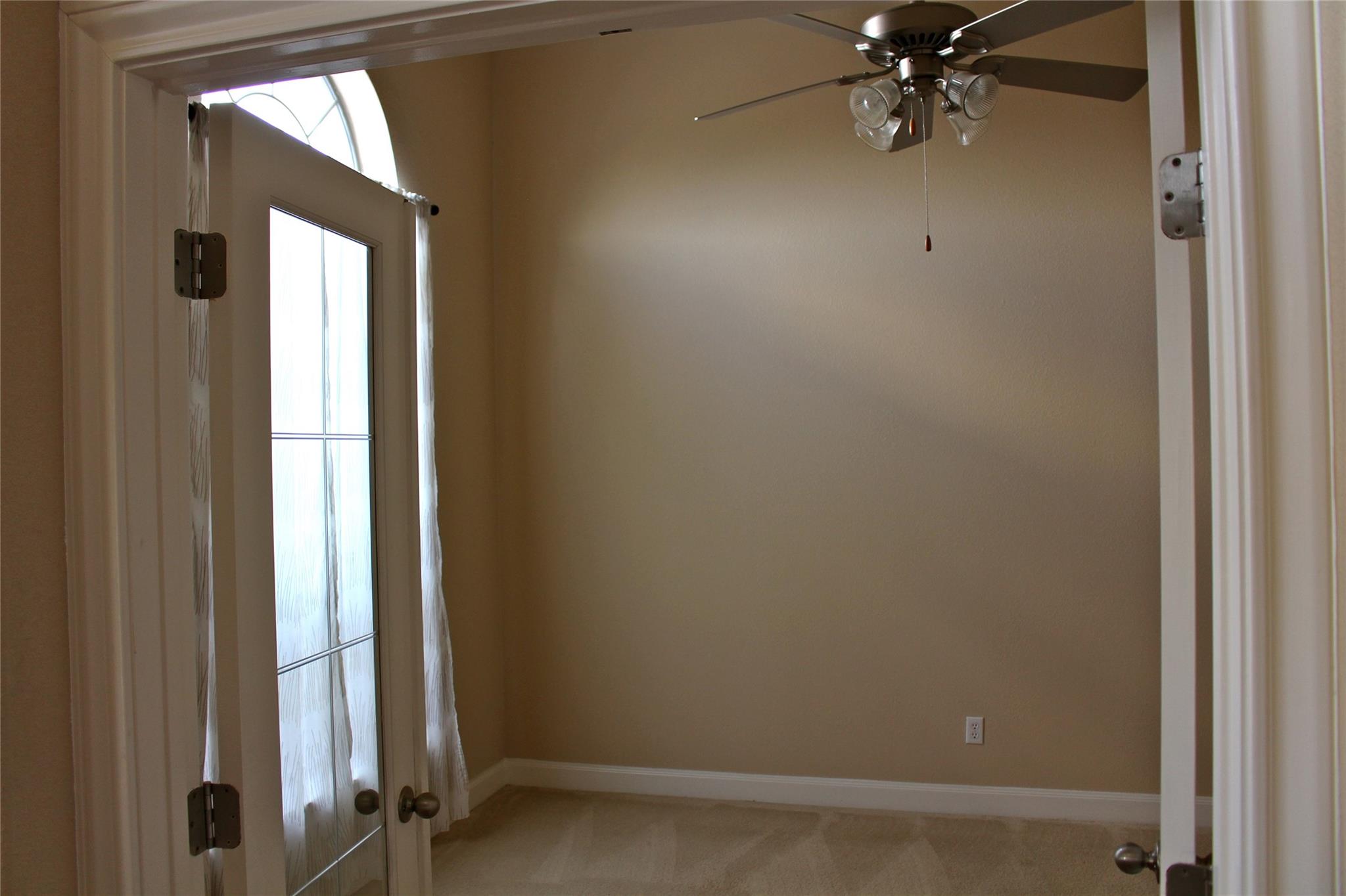 7617 Menler Dr, Austin, TX 78735