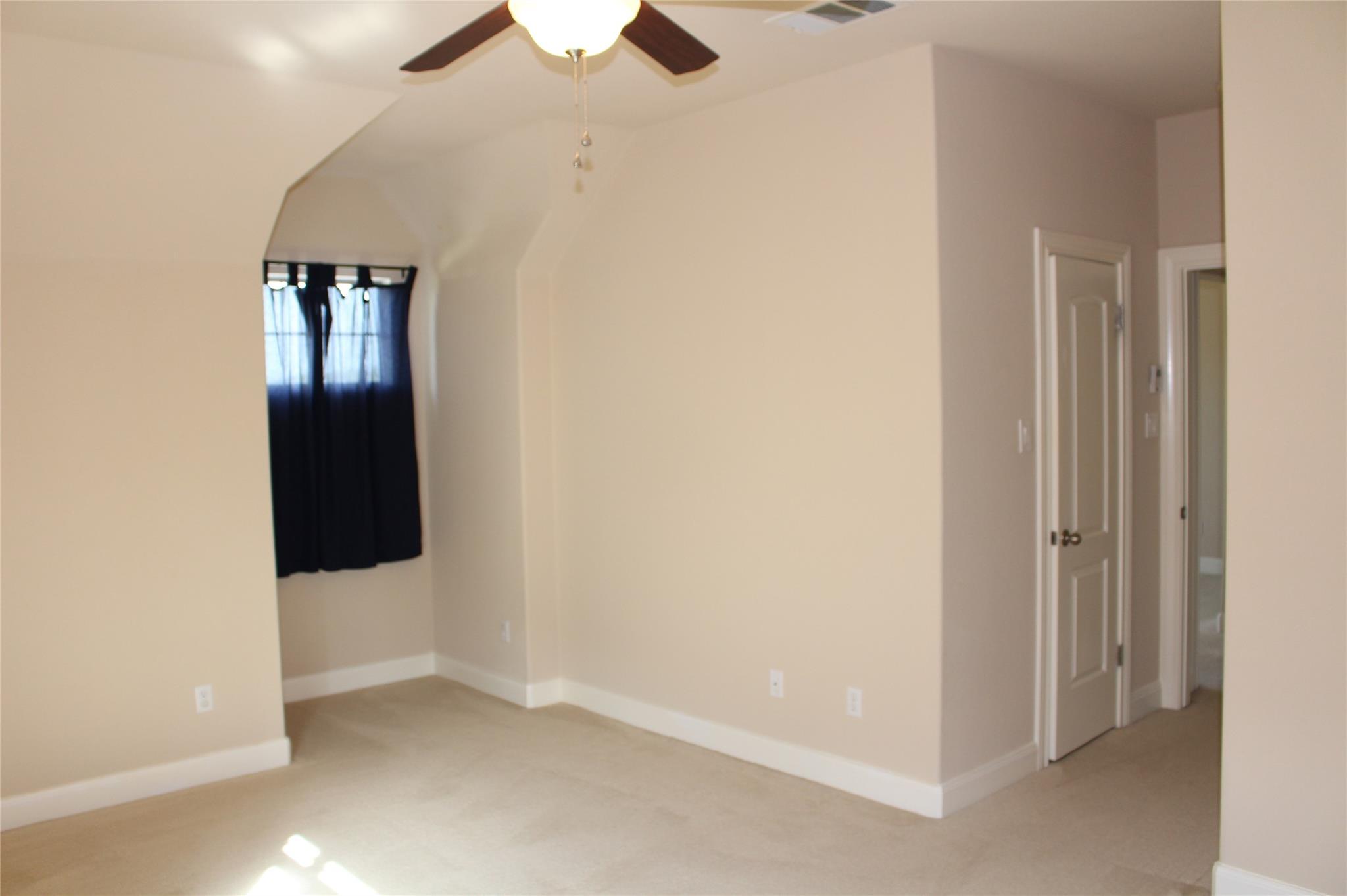 7617 Menler Dr, Austin, TX 78735