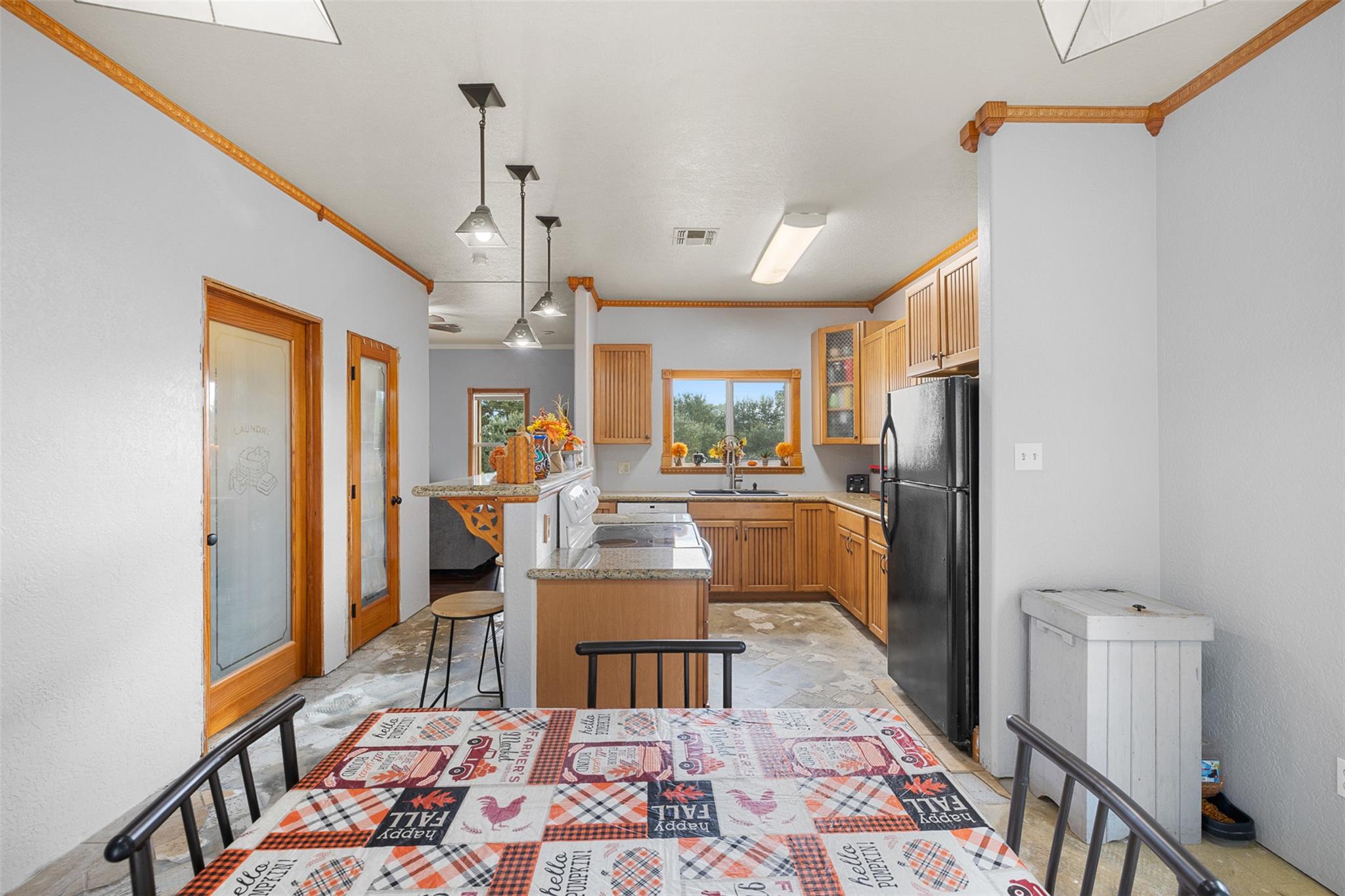 1327 Kenney Hall Rd, Brenham, TX 77833