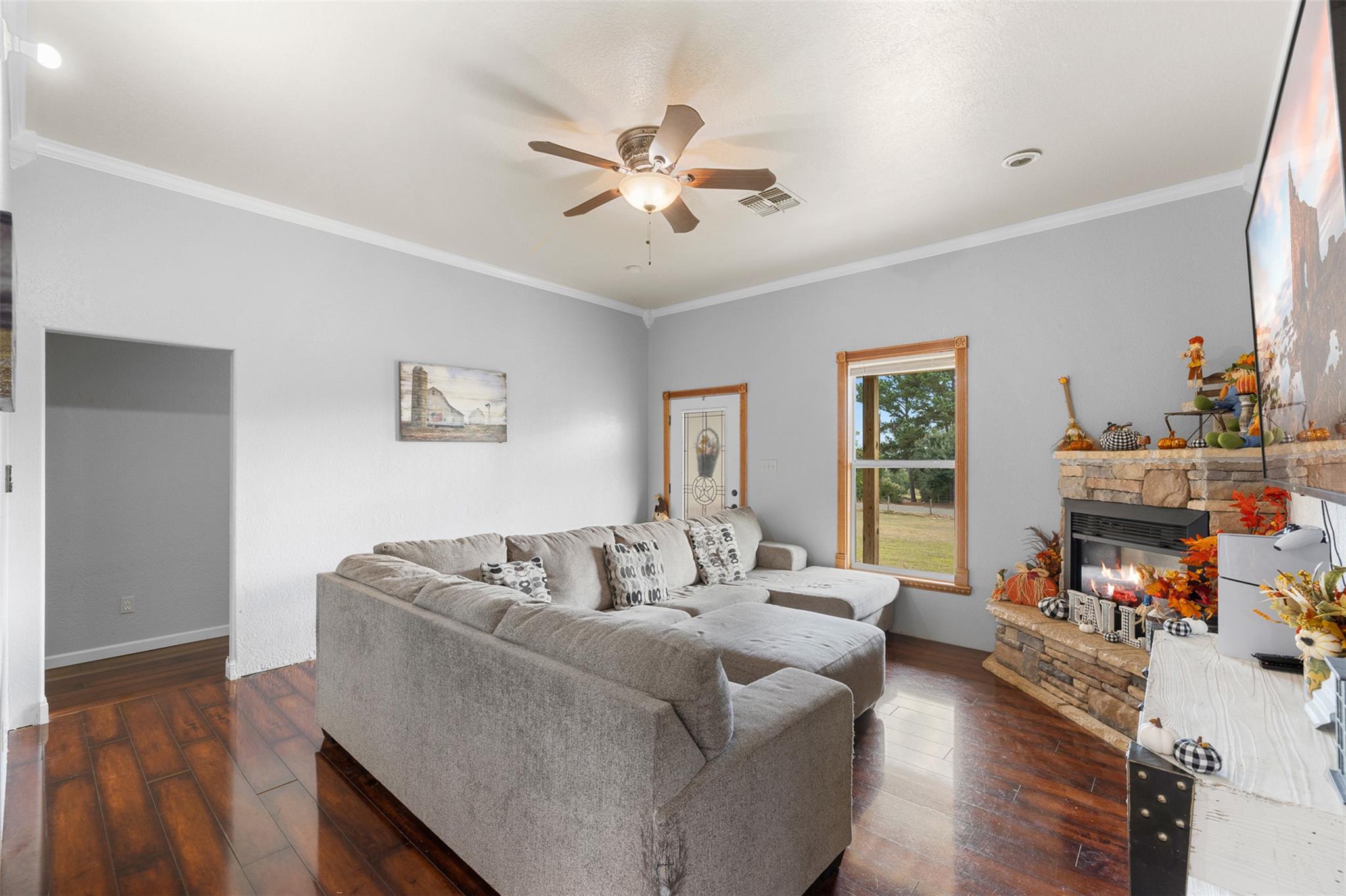 1327 Kenney Hall Rd, Brenham, TX 77833