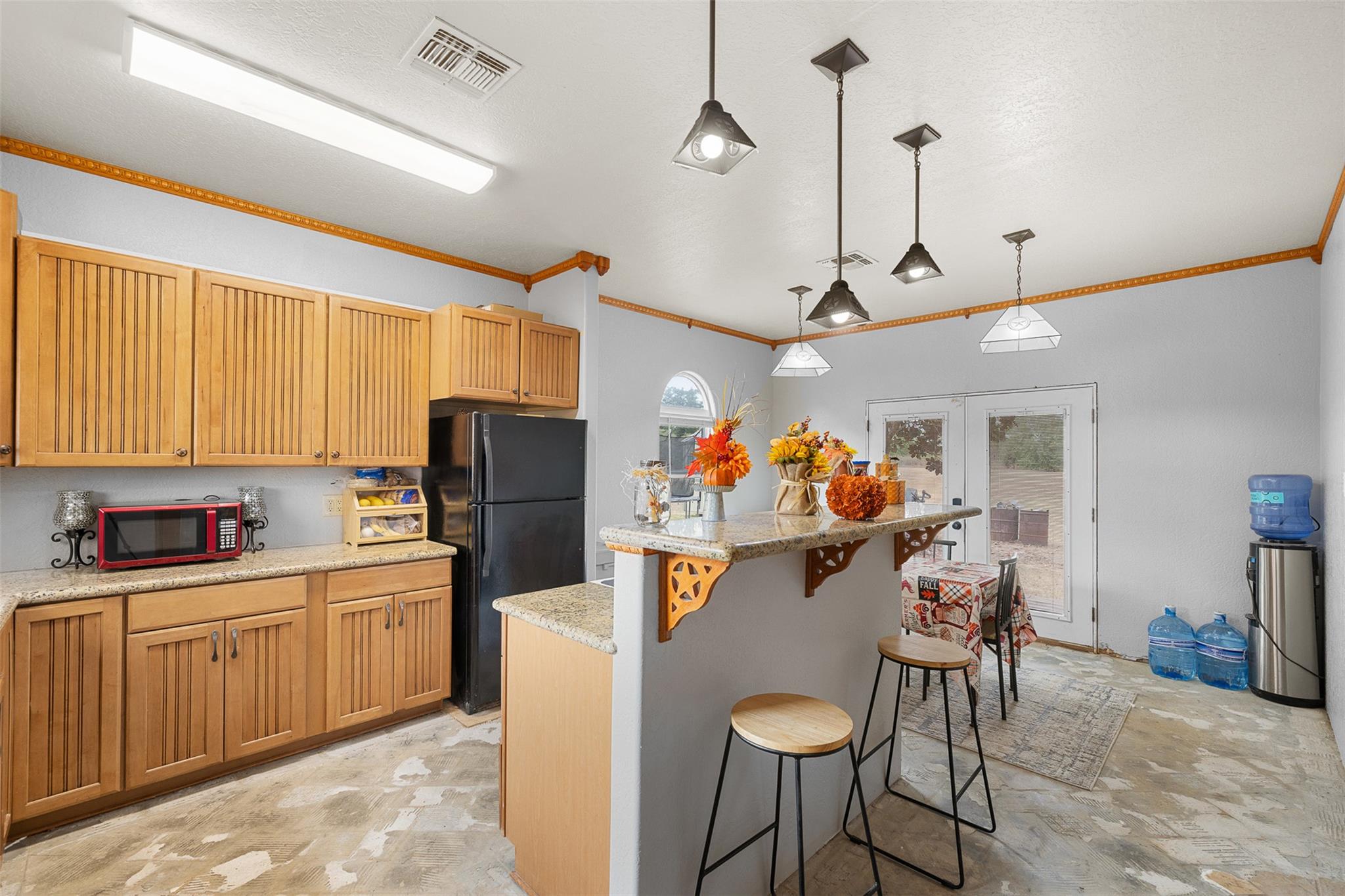 1327 Kenney Hall Rd, Brenham, TX 77833