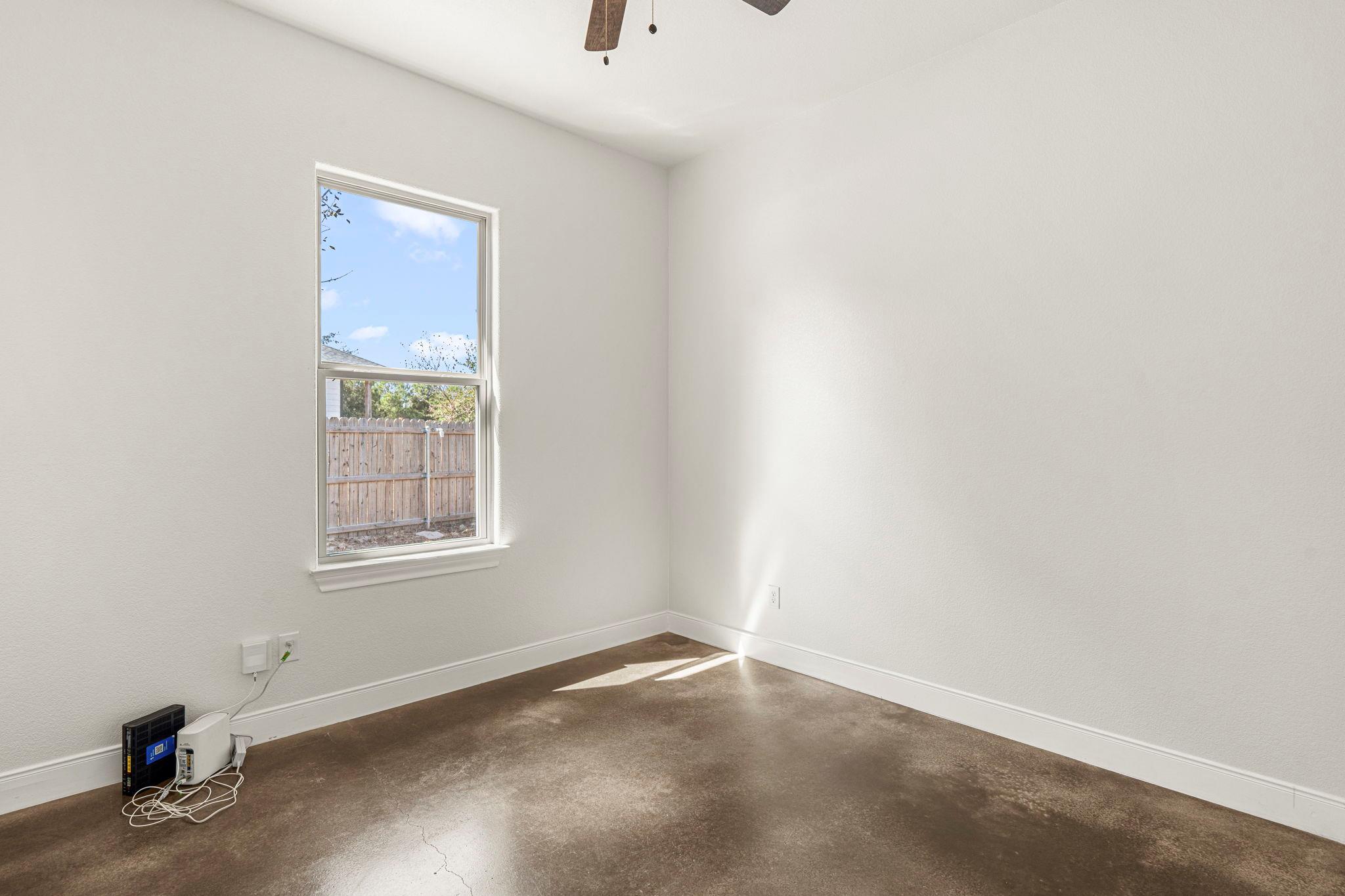 203 Cardinal Loop, Paige, TX 78659