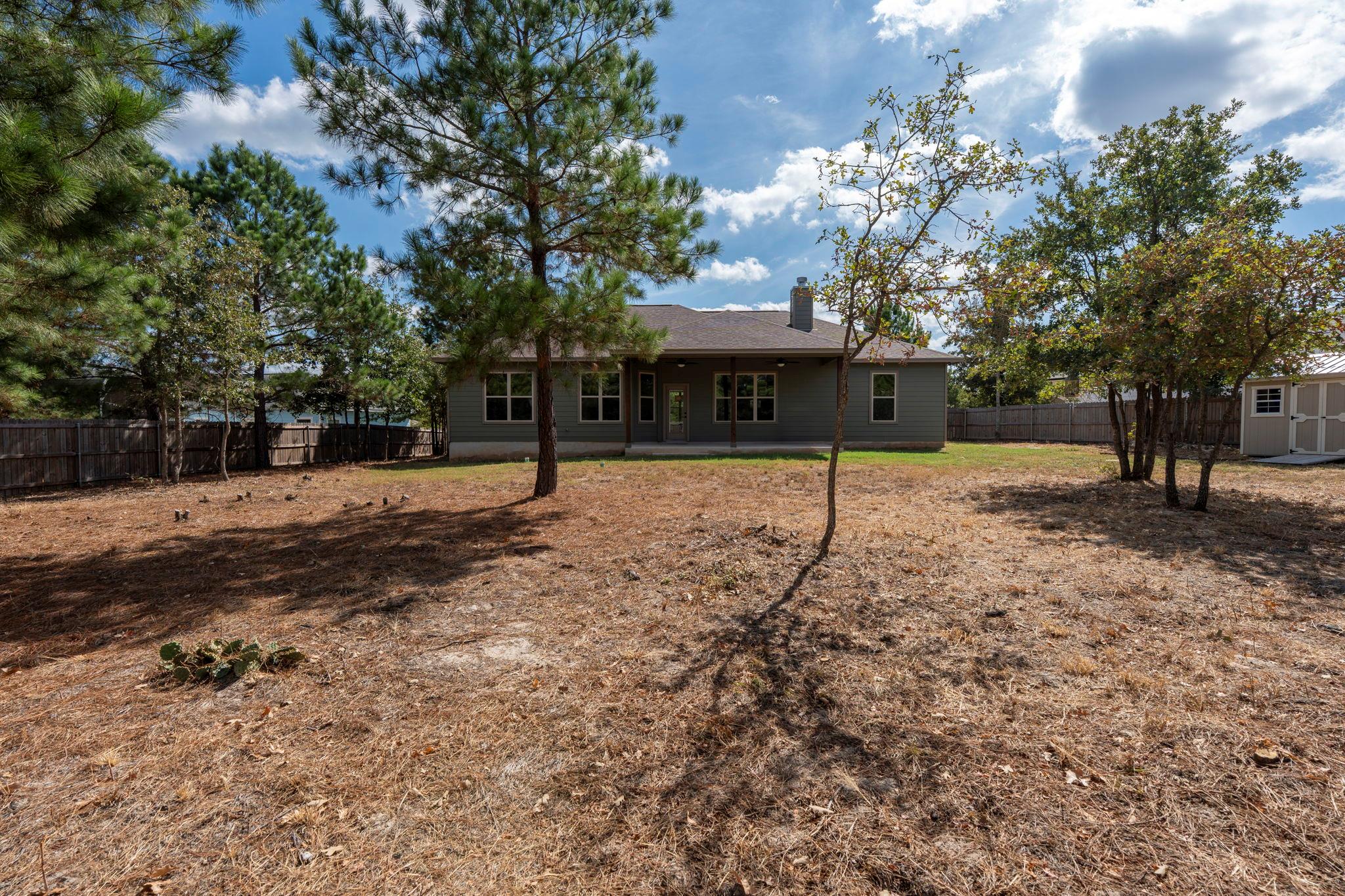 203 Cardinal Loop, Paige, TX 78659