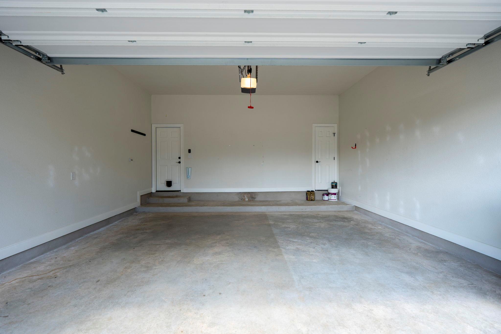 203 Cardinal Loop, Paige, TX 78659