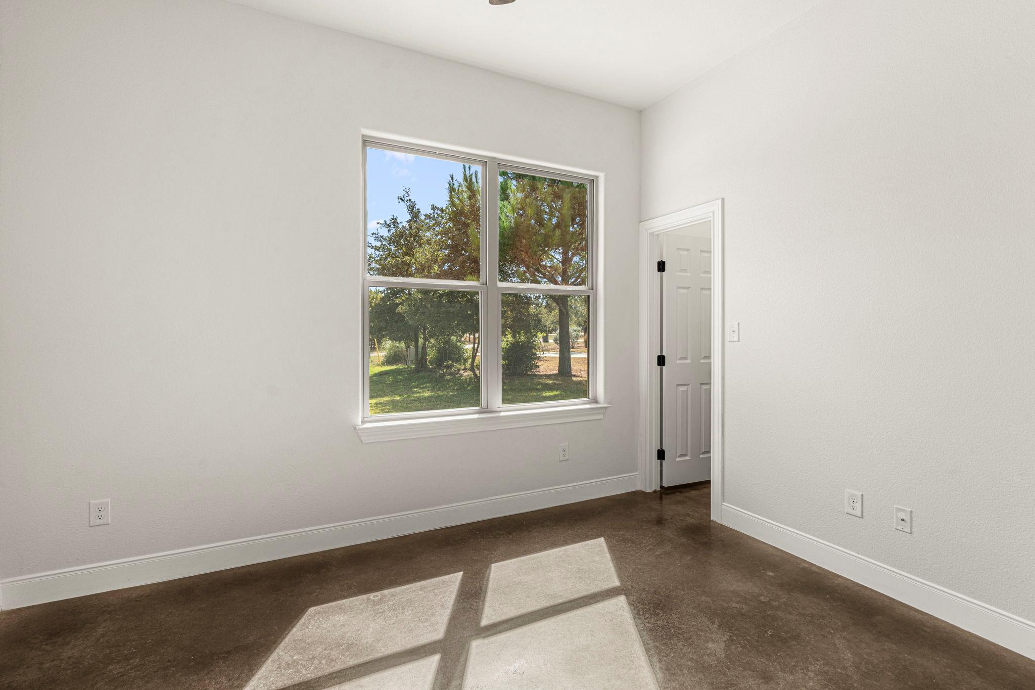 203 Cardinal Loop, Paige, TX 78659