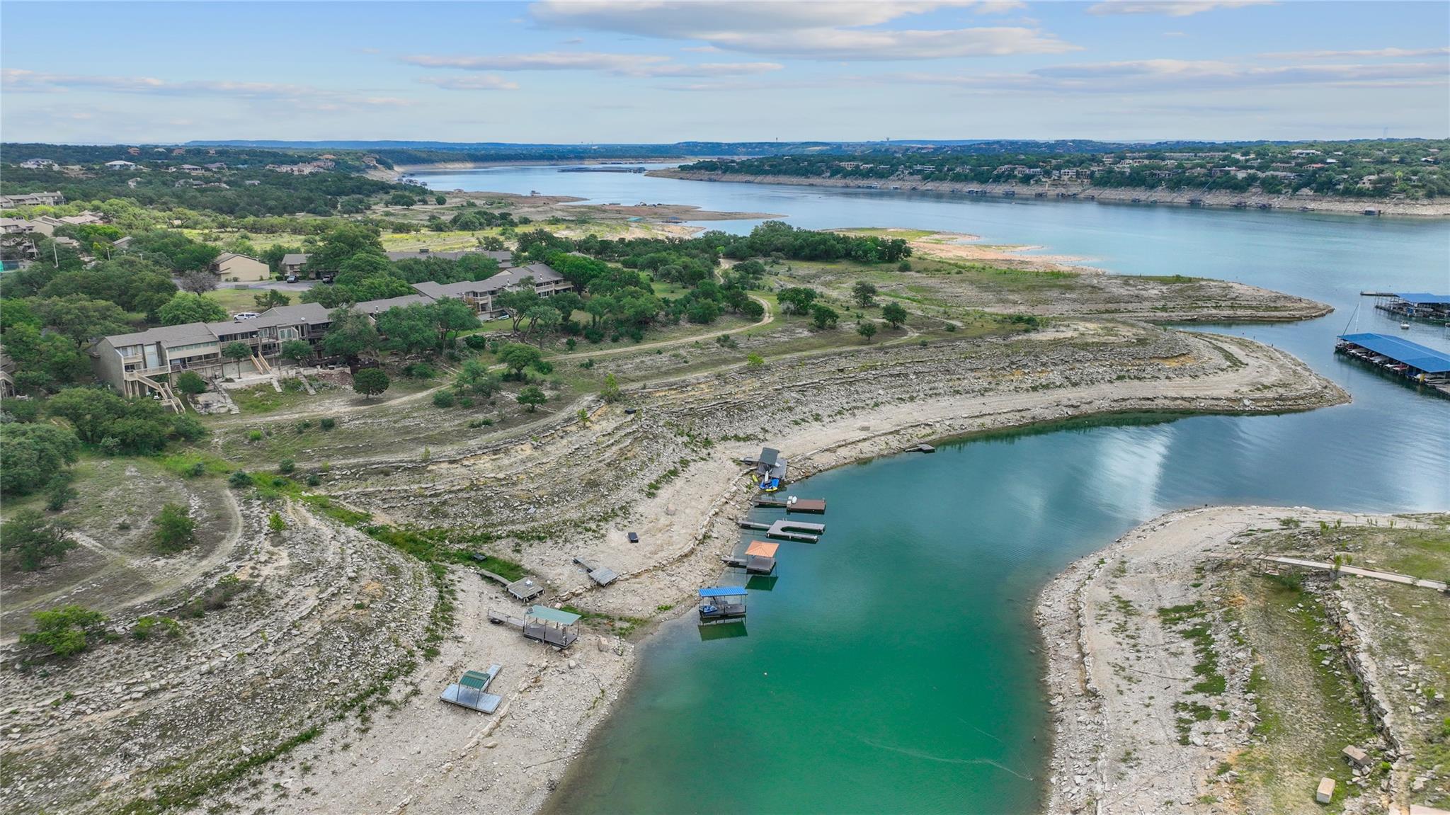 287 Venture Blvd, Point Venture, TX 78645