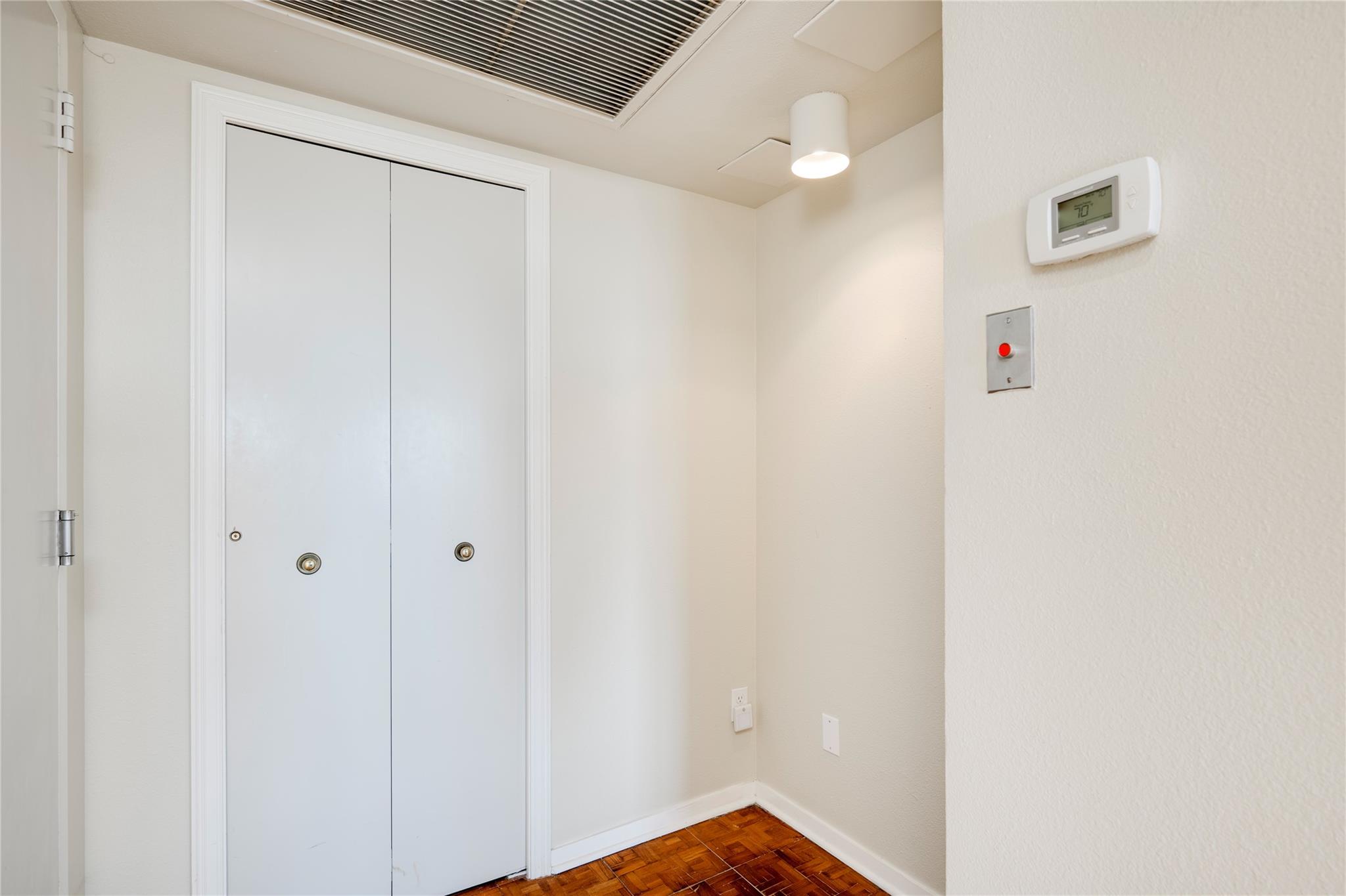 1122 Colorado St # 1506, Austin, TX 78701