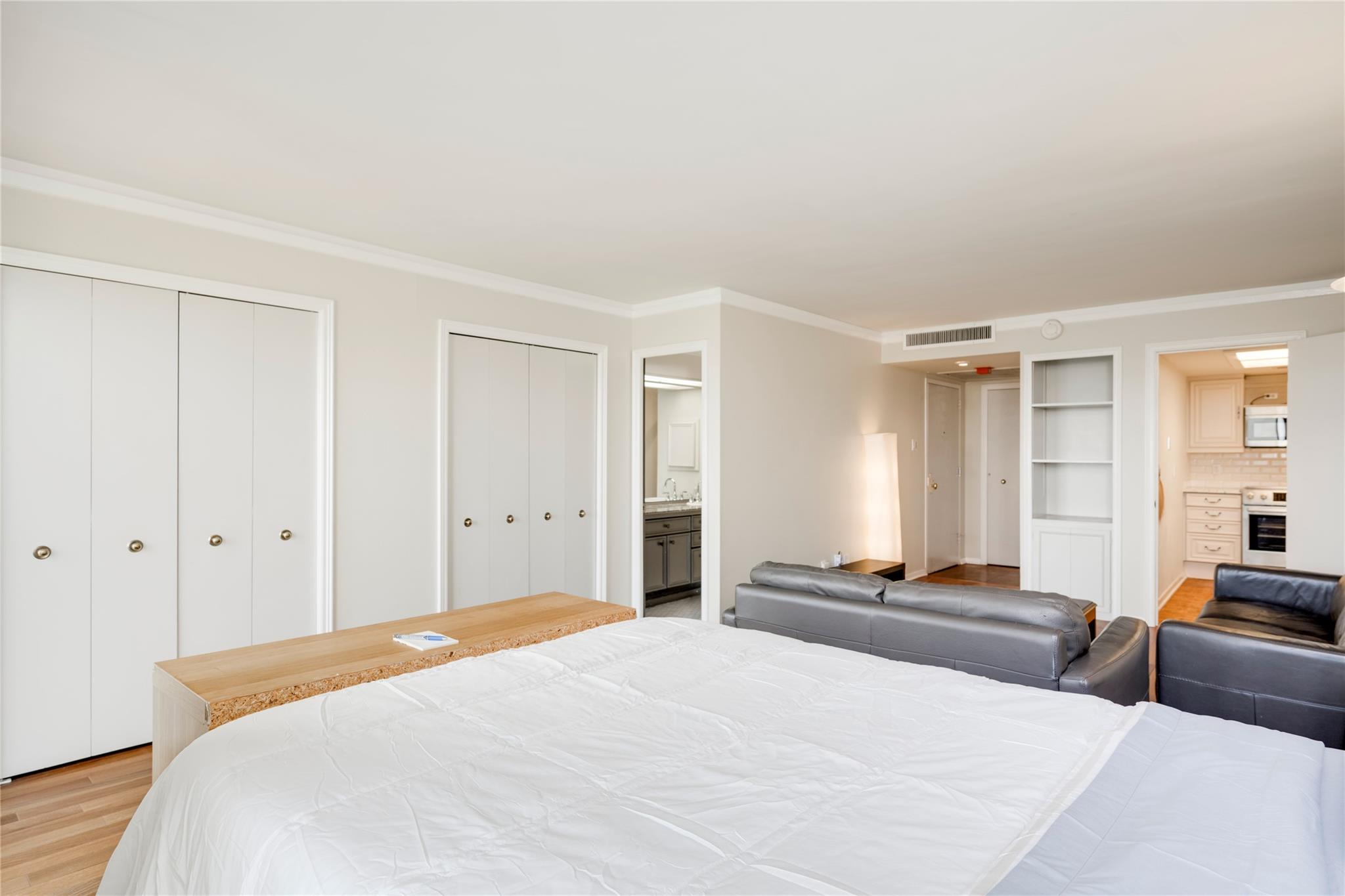 1122 Colorado St # 1506, Austin, TX 78701