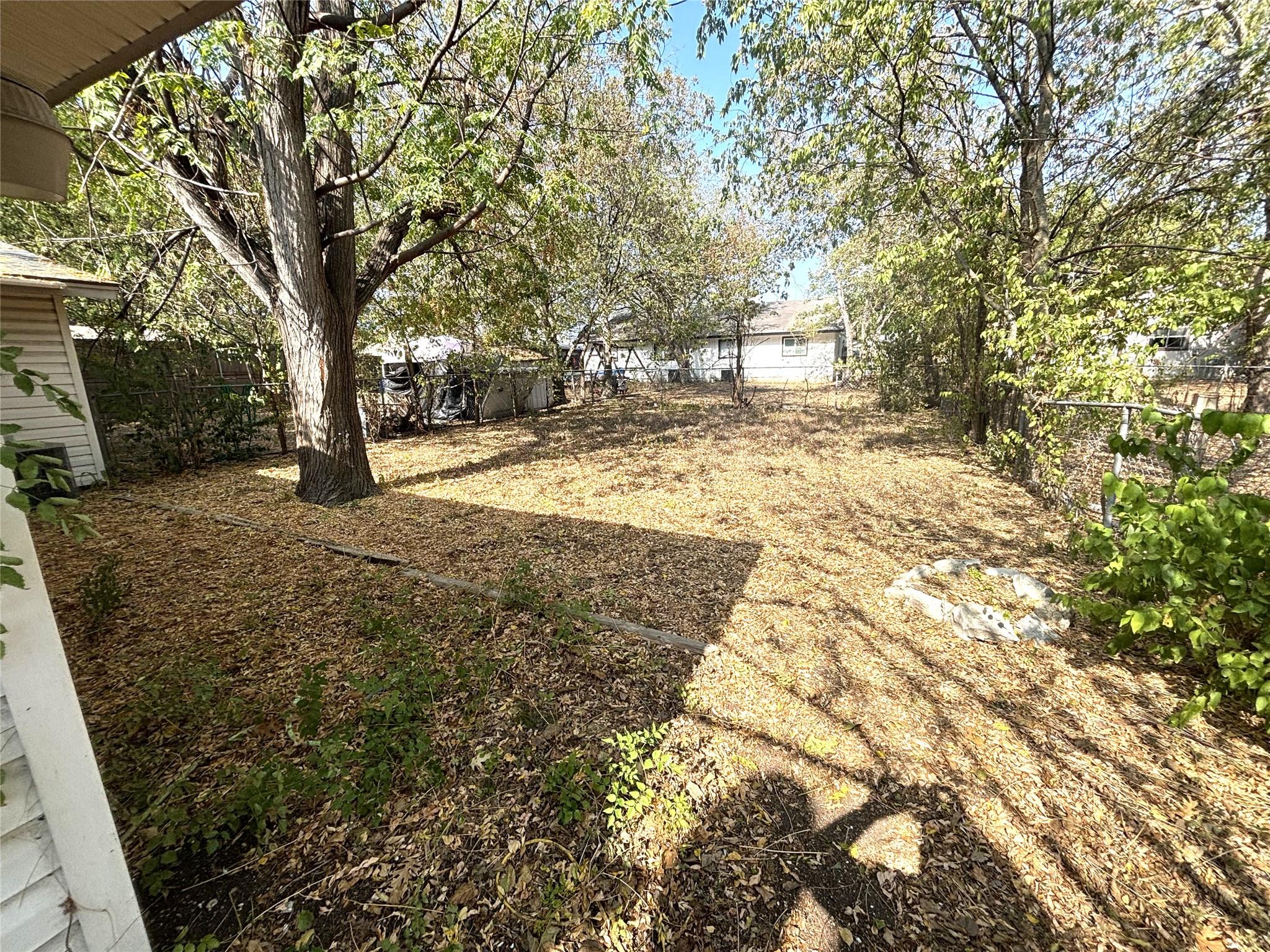 411 Live Oak St, Kyle, TX 78640