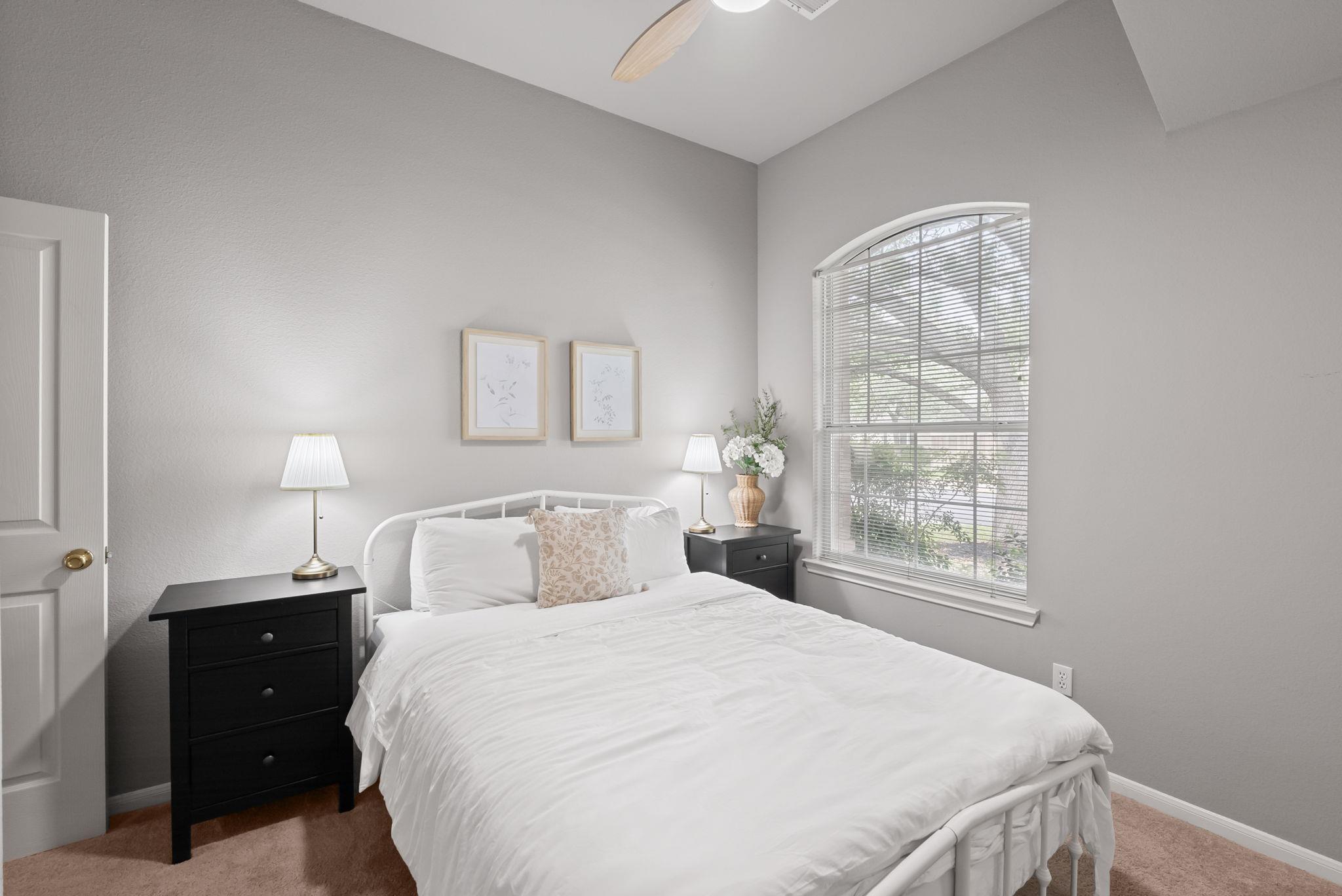 9305 Donner Ln, Austin, TX 78749