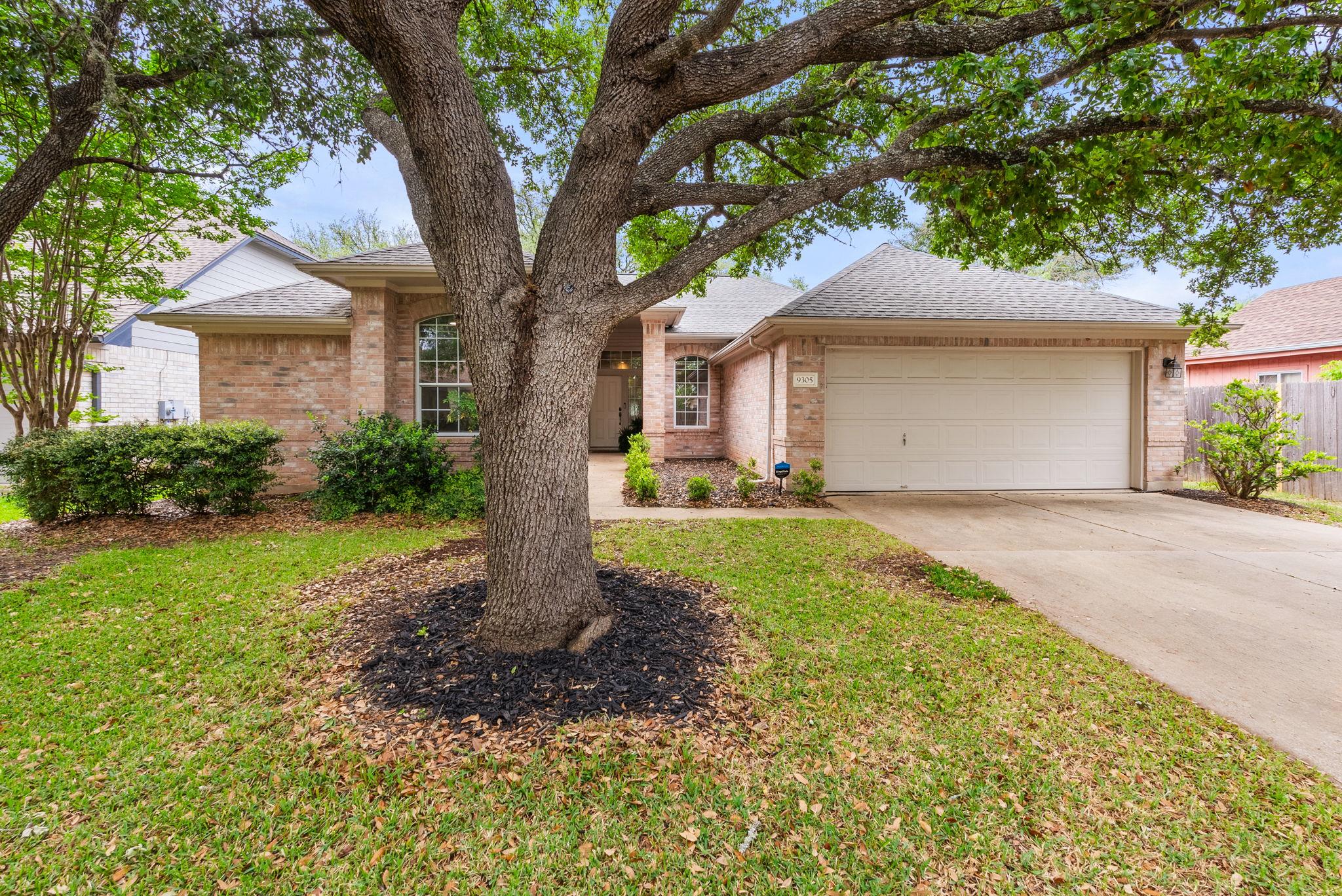 9305 Donner Ln, Austin, TX 78749