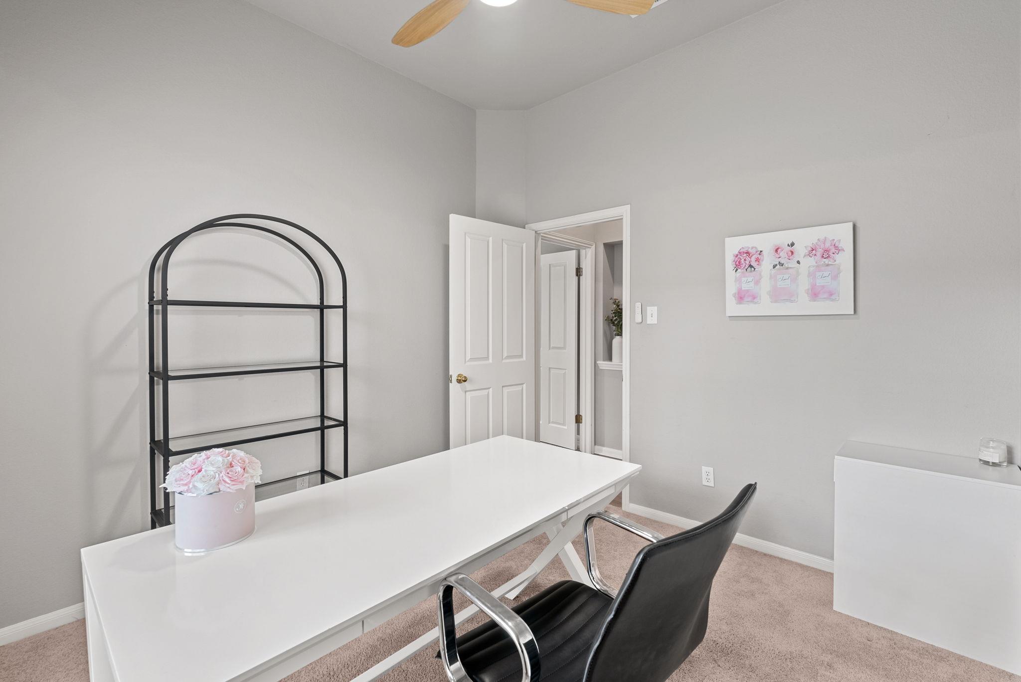 9305 Donner Ln, Austin, TX 78749