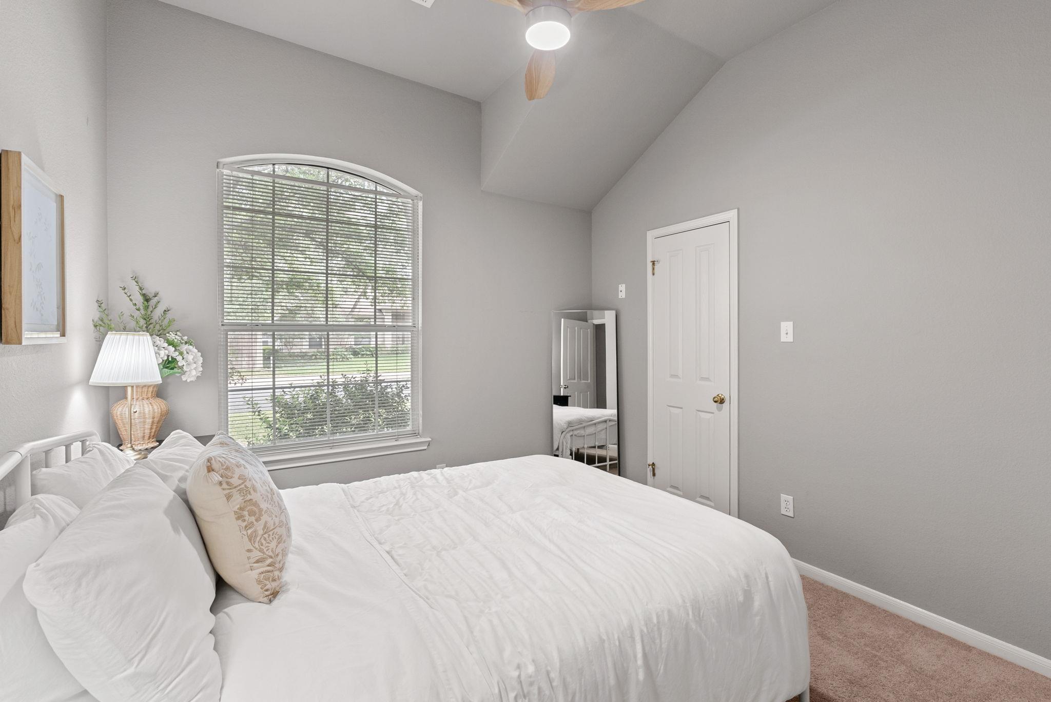 9305 Donner Ln, Austin, TX 78749