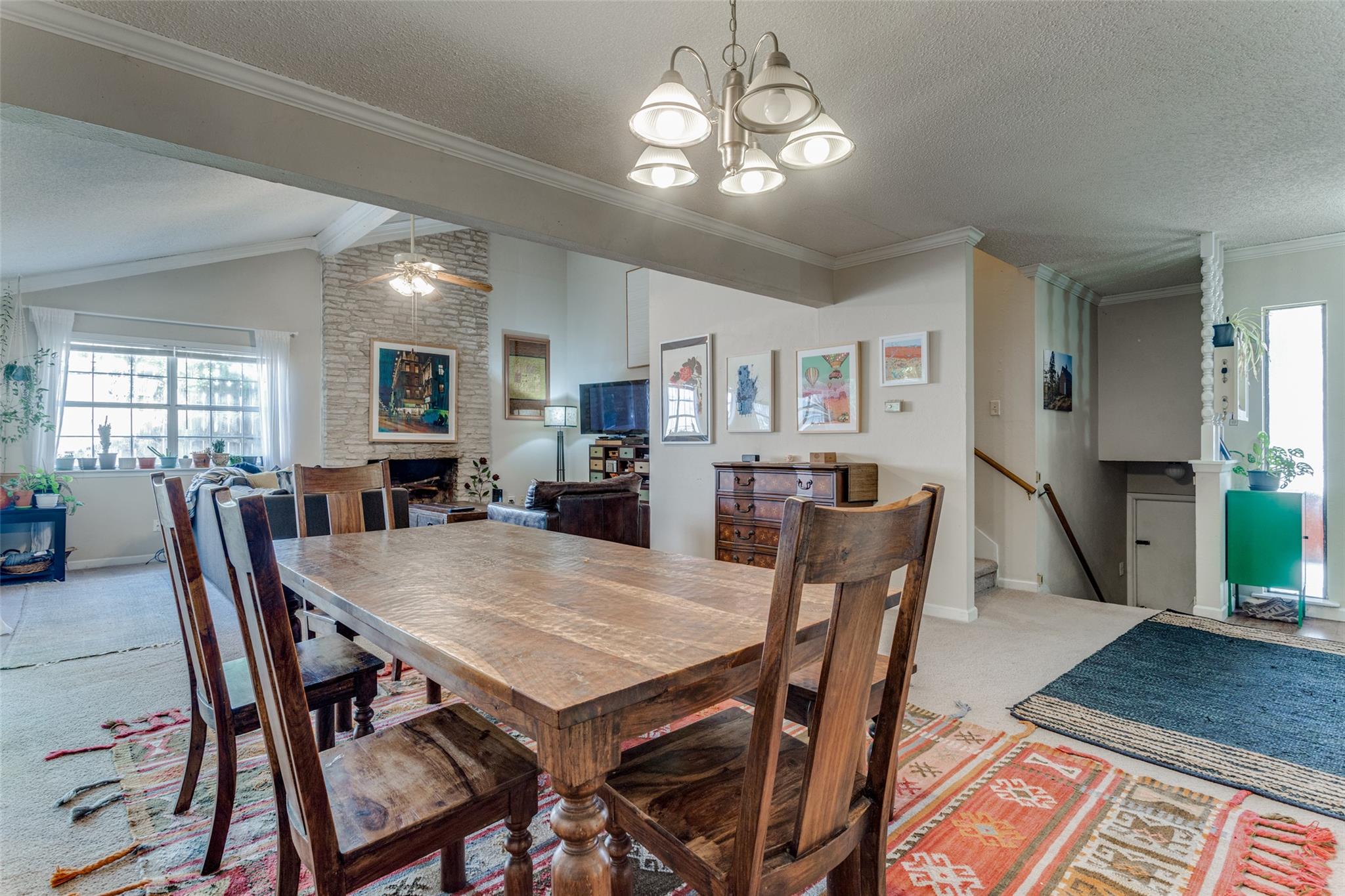 2713 Tether Trl, Austin, TX 78704