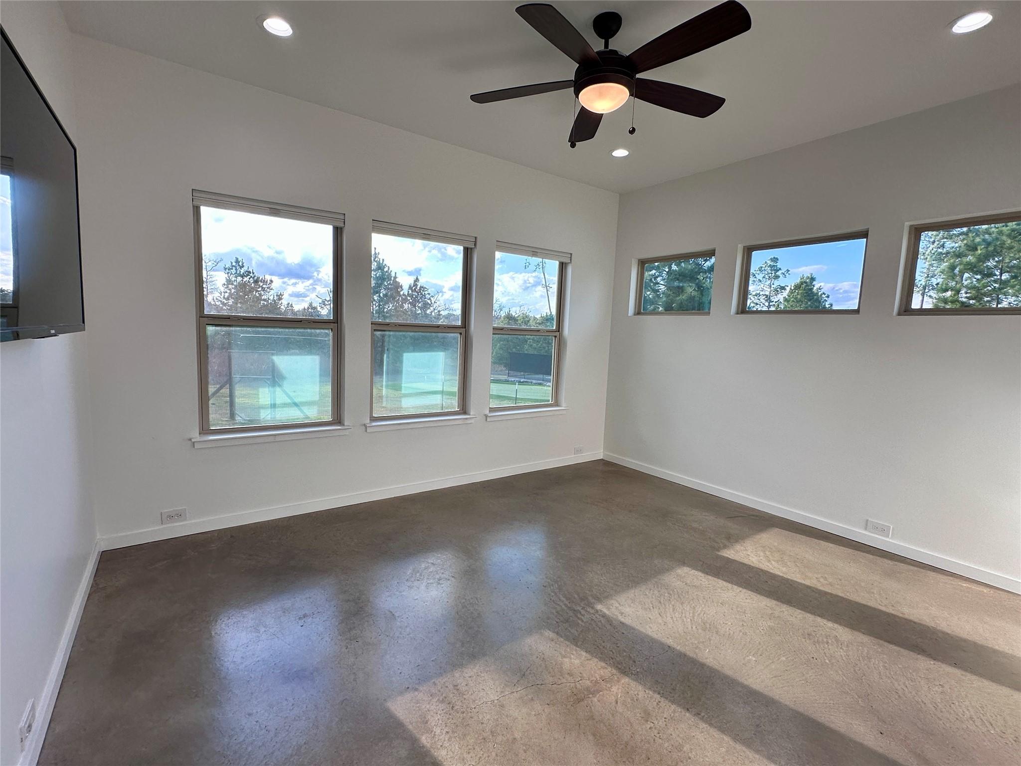 137 Mulberry Ln, Bastrop, TX 78602