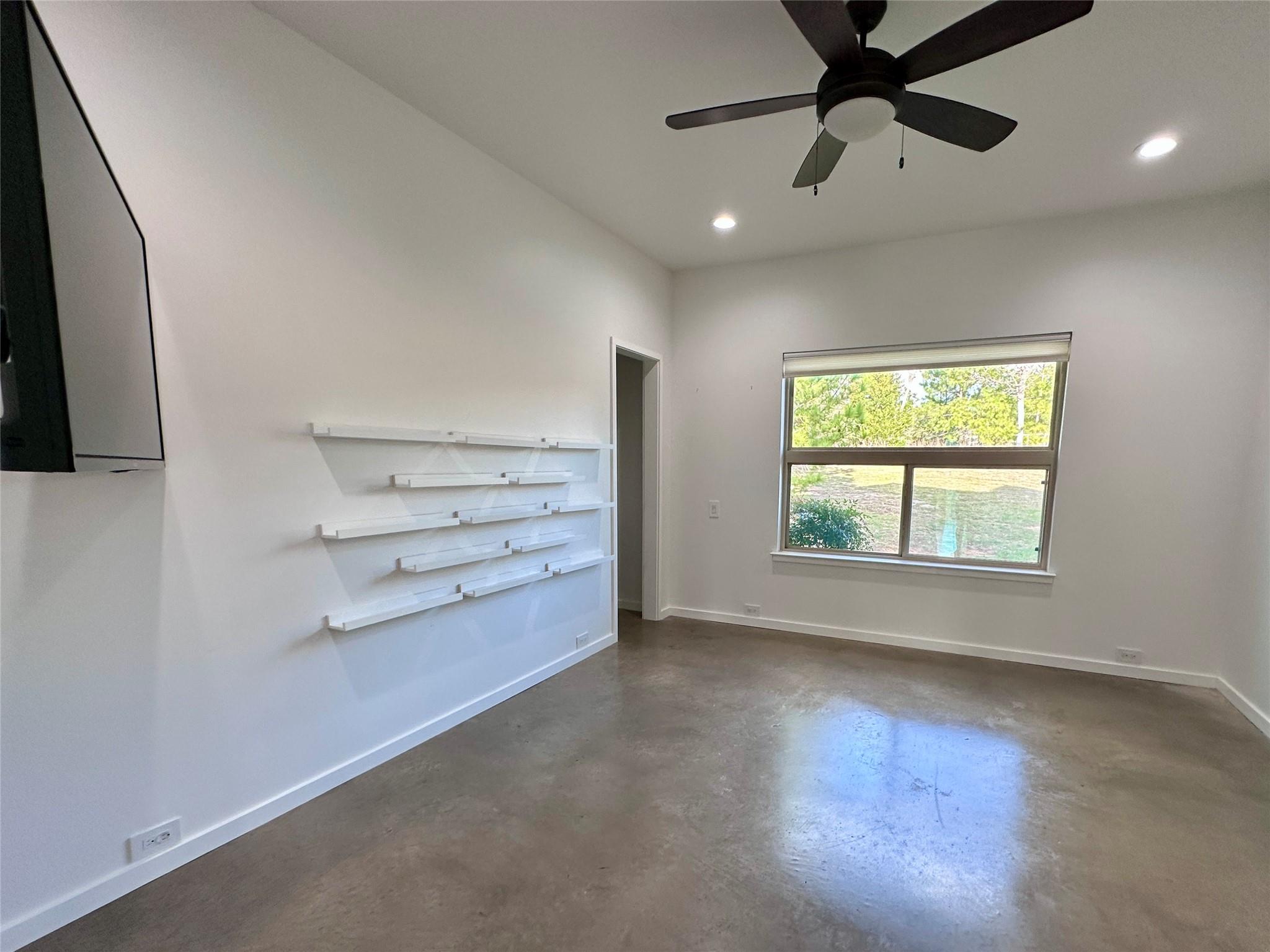 137 Mulberry Ln, Bastrop, TX 78602