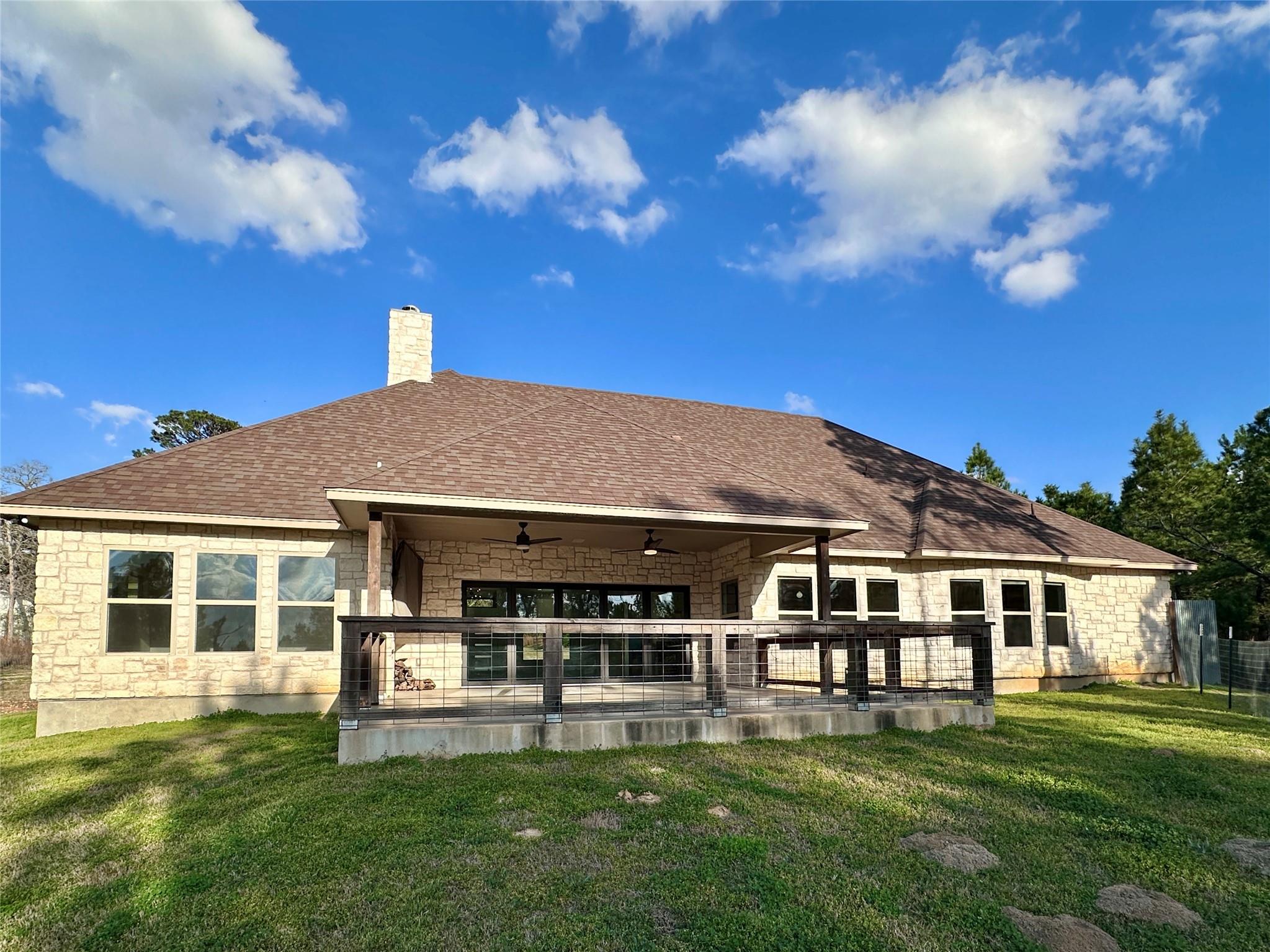 137 Mulberry Ln, Bastrop, TX 78602