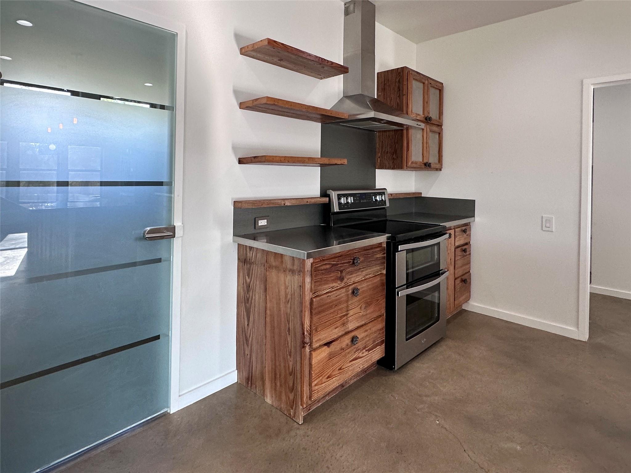 137 Mulberry Ln, Bastrop, TX 78602