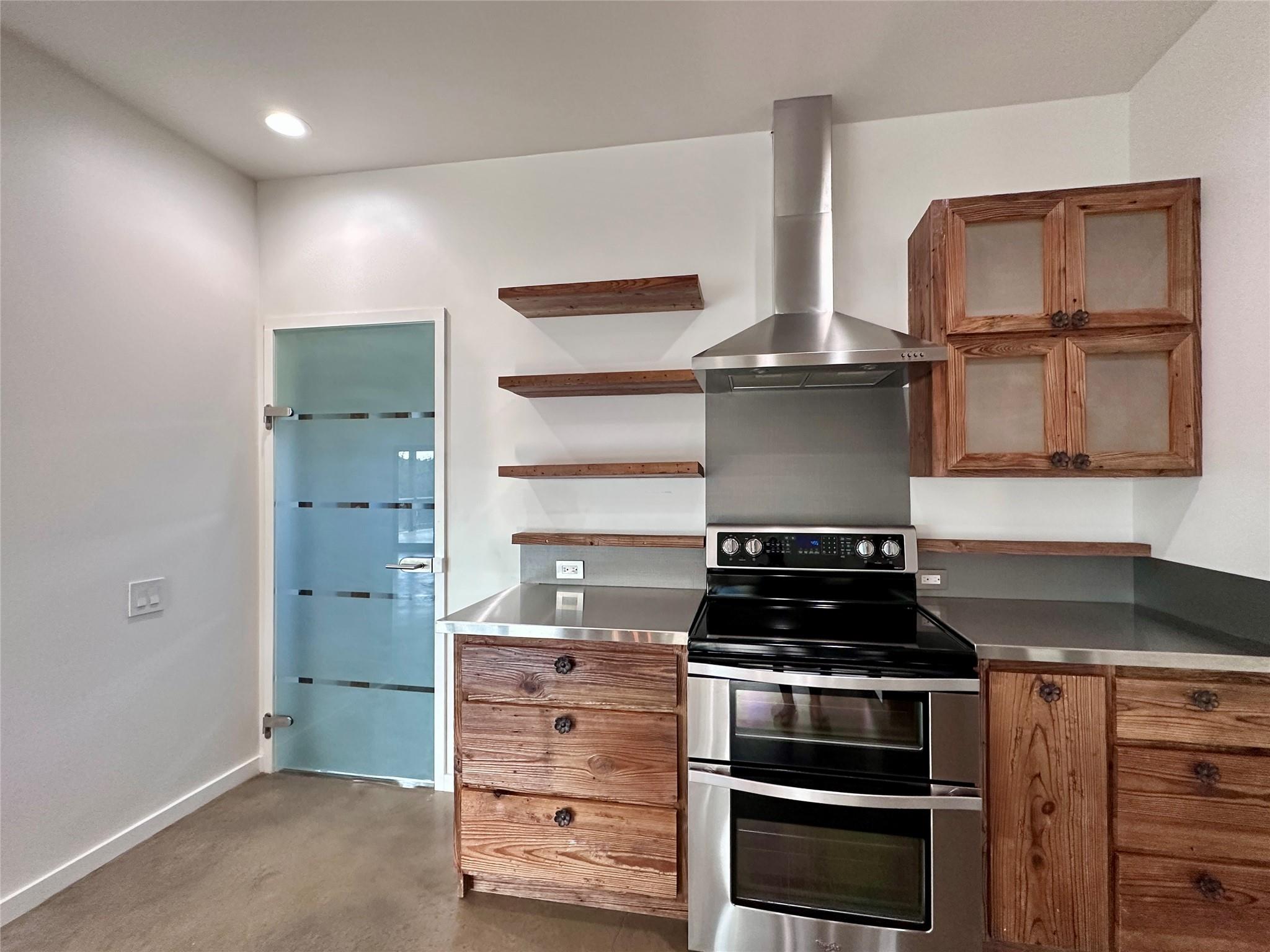 137 Mulberry Ln, Bastrop, TX 78602