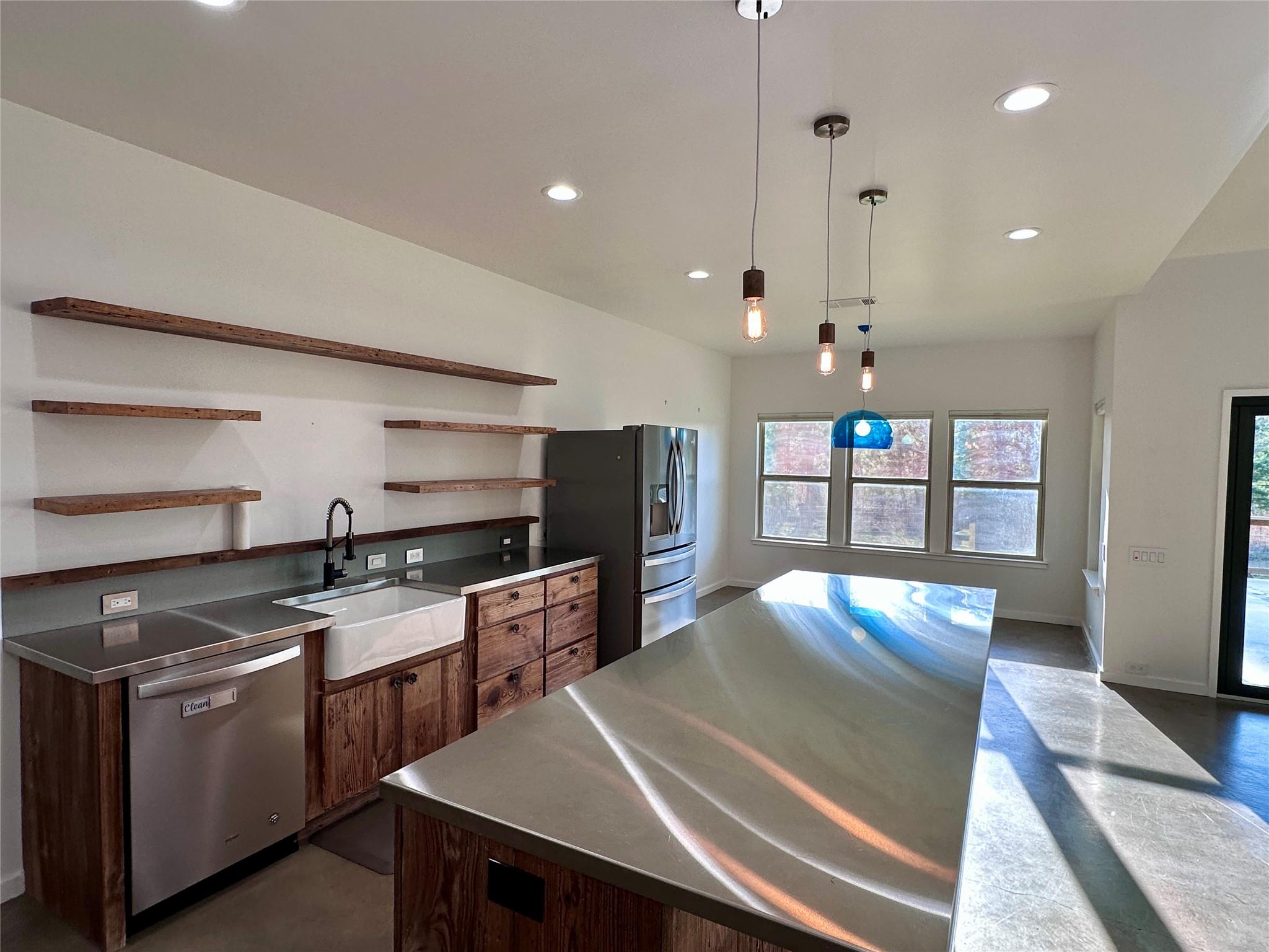 137 Mulberry Ln, Bastrop, TX 78602