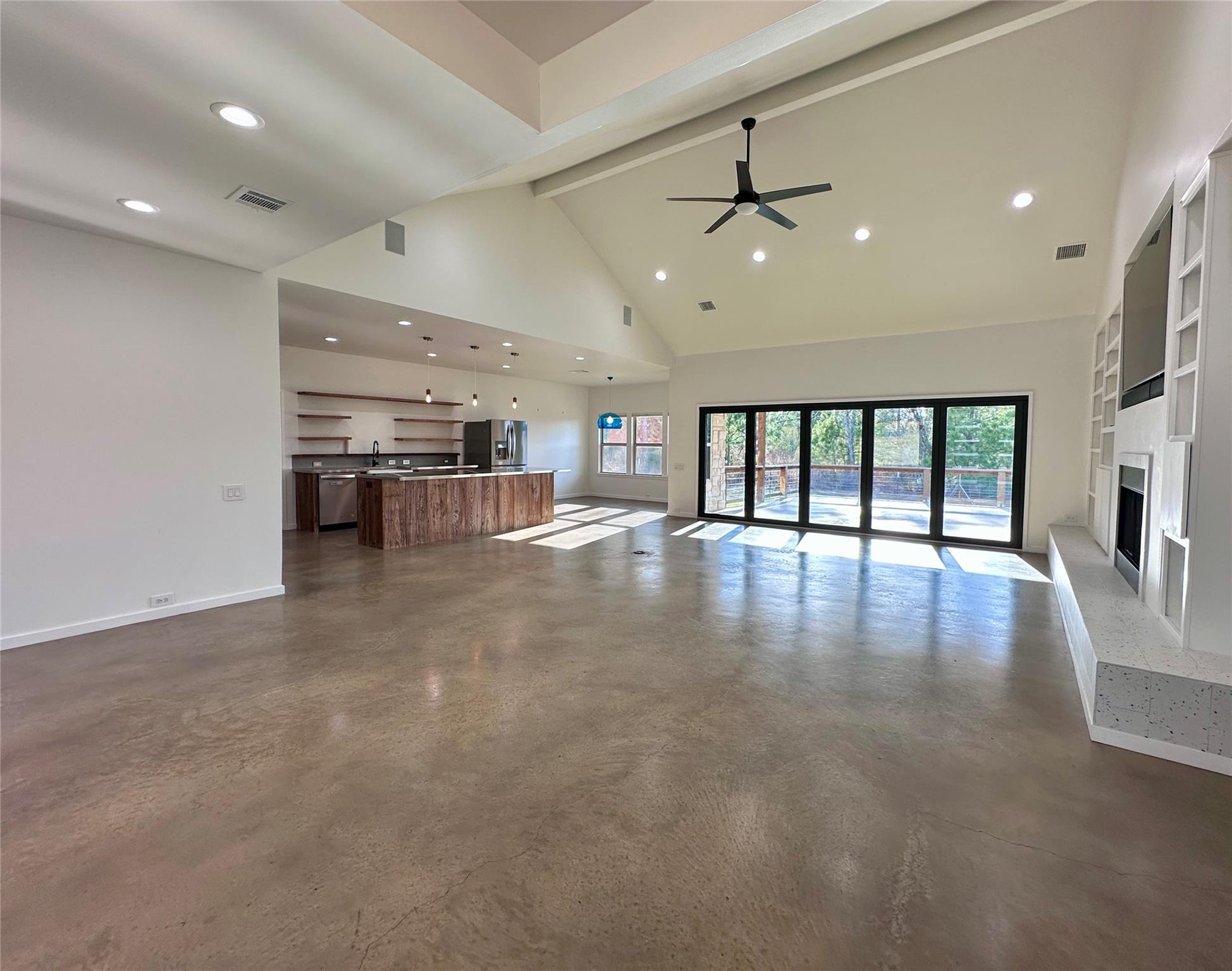 137 Mulberry Ln, Bastrop, TX 78602