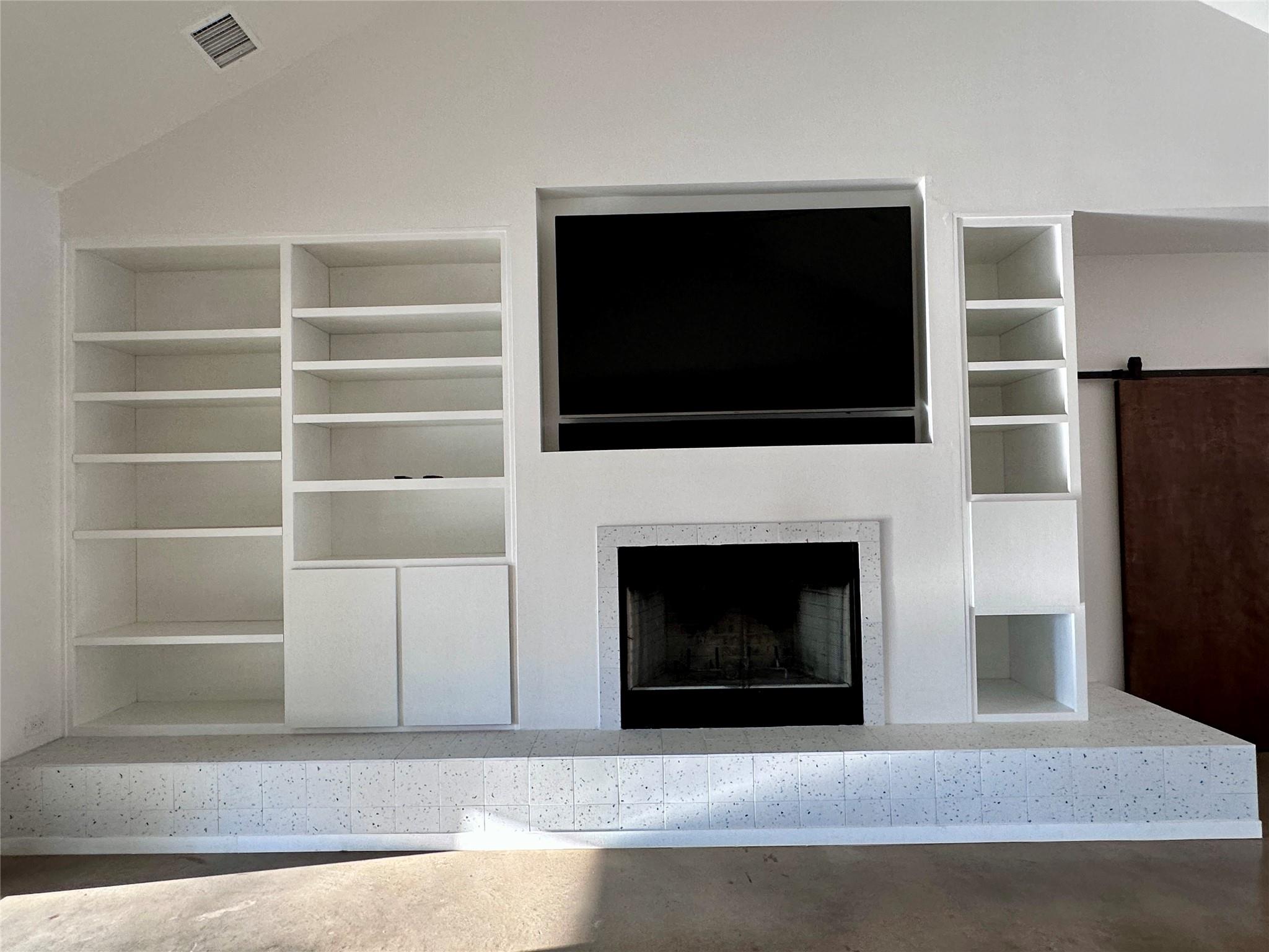 137 Mulberry Ln, Bastrop, TX 78602