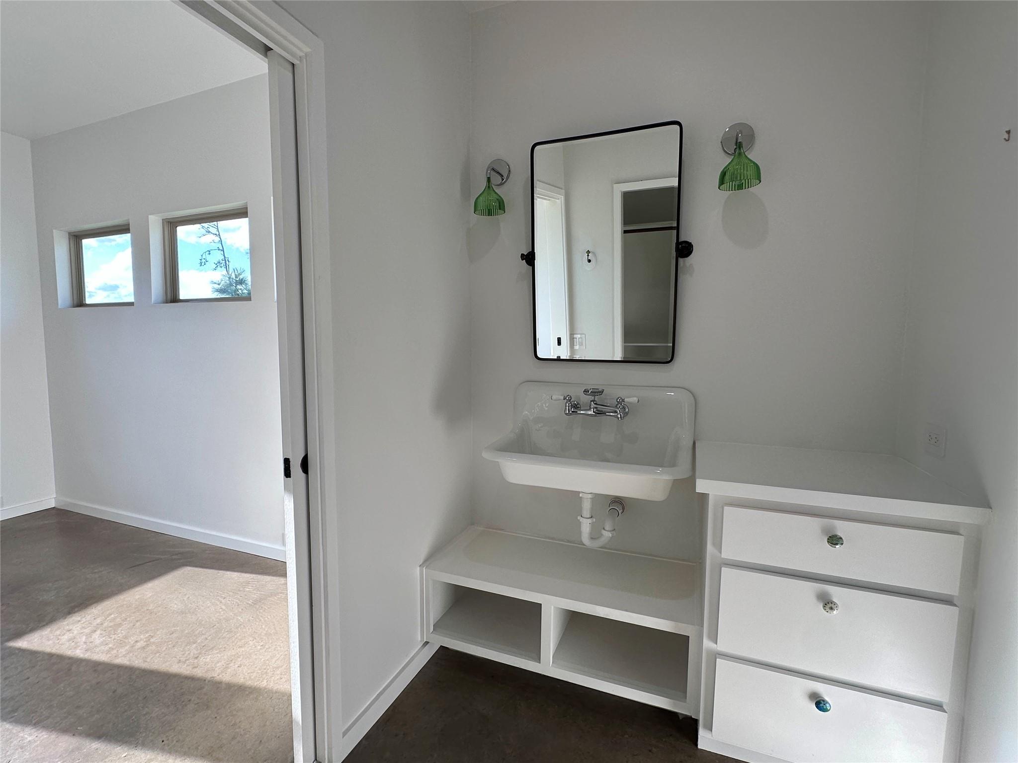 137 Mulberry Ln, Bastrop, TX 78602