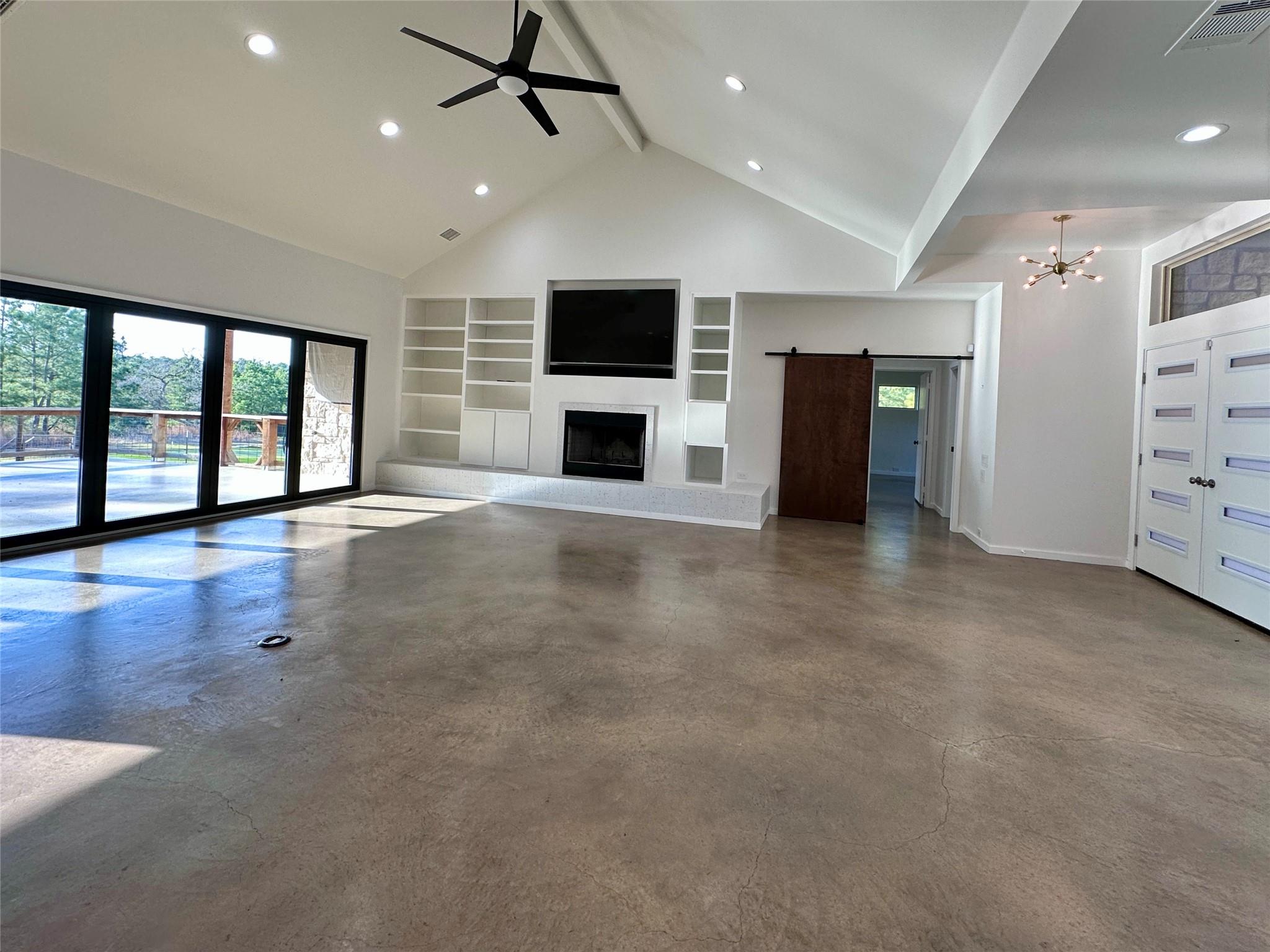 137 Mulberry Ln, Bastrop, TX 78602