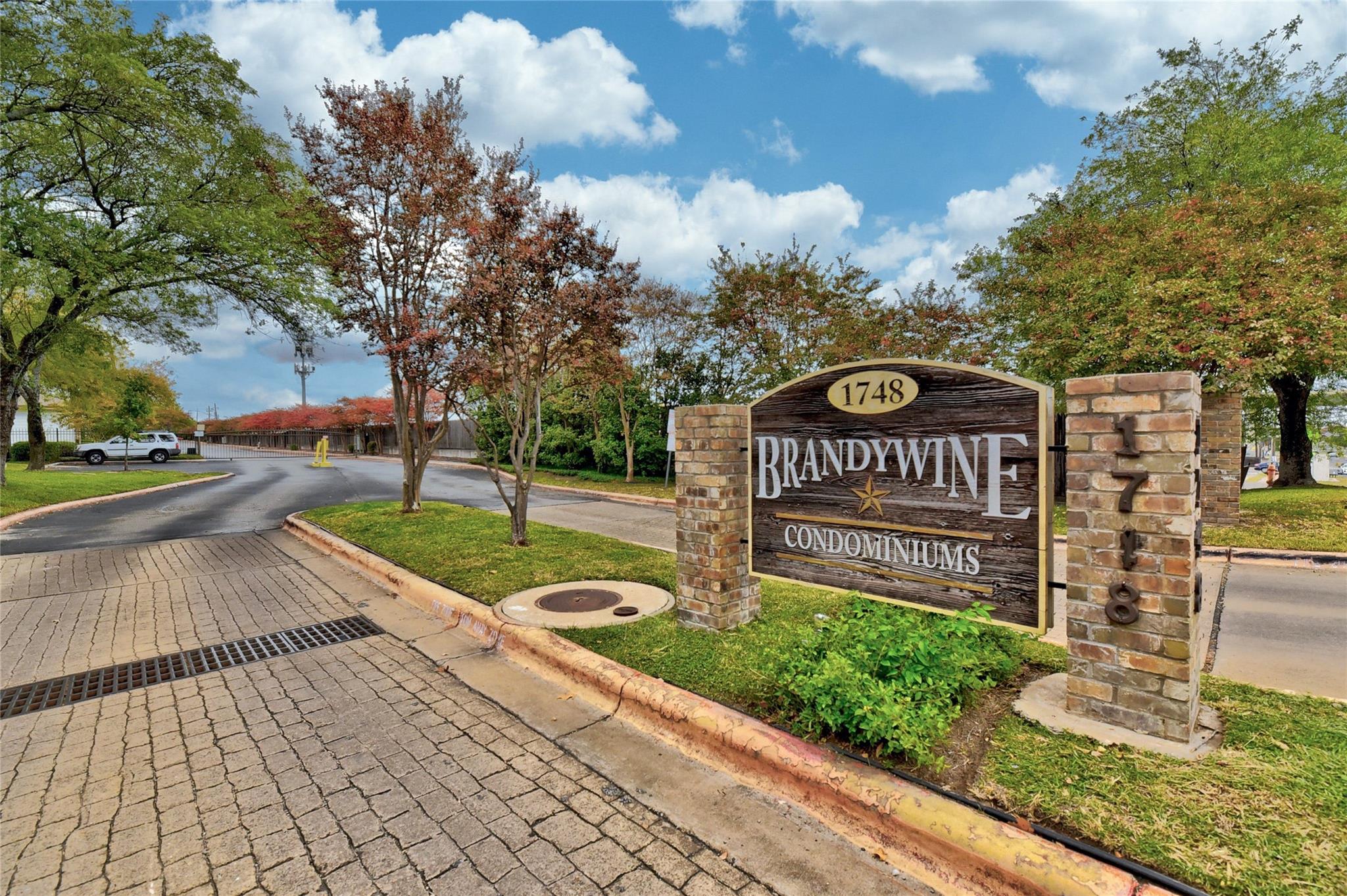 1748 Ohlen Rd # 36, Austin, TX 78757