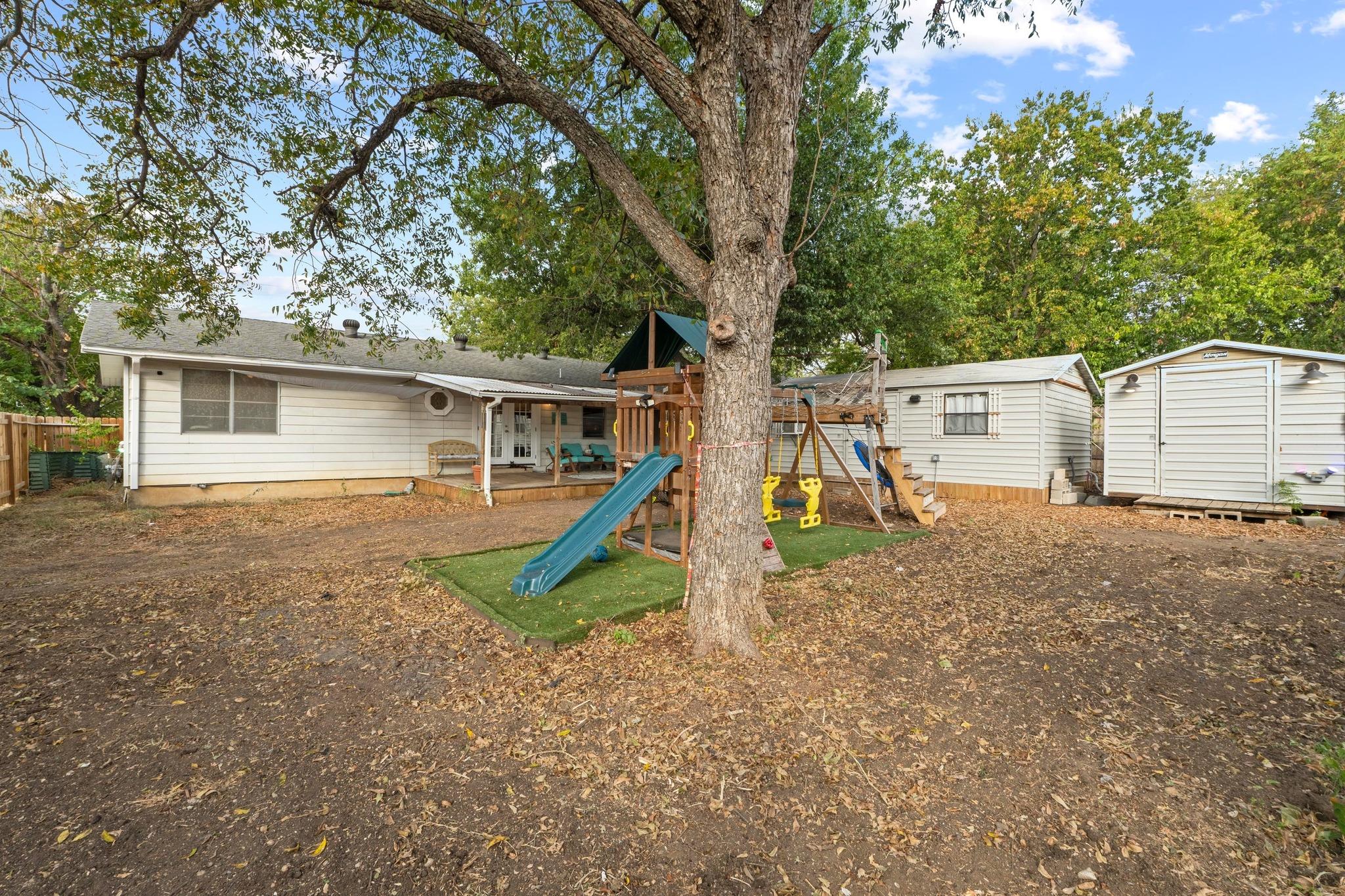 1805 Vine St, Georgetown, TX 78626