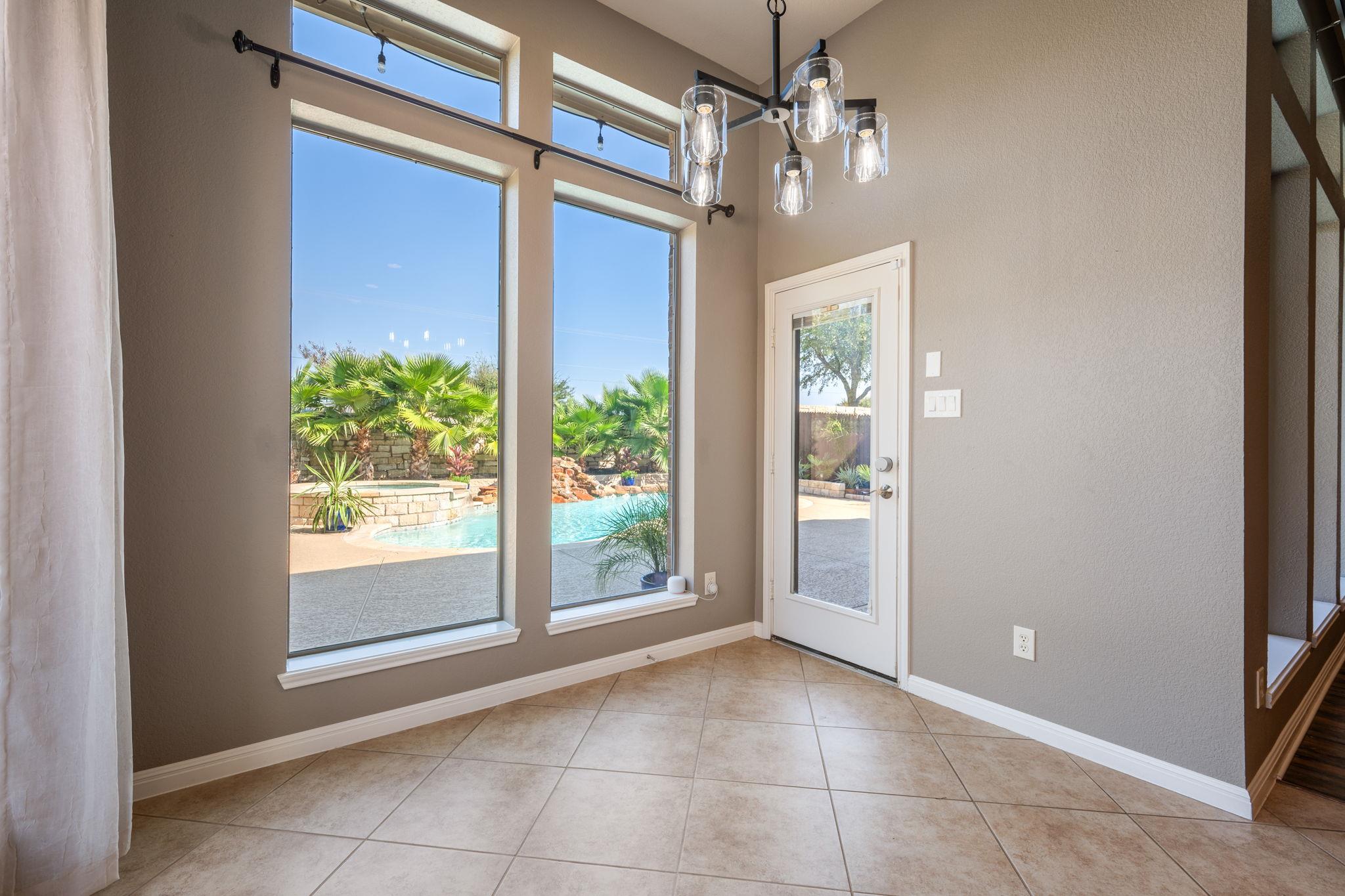 544 Wiltshire Dr, Hutto, TX 78634