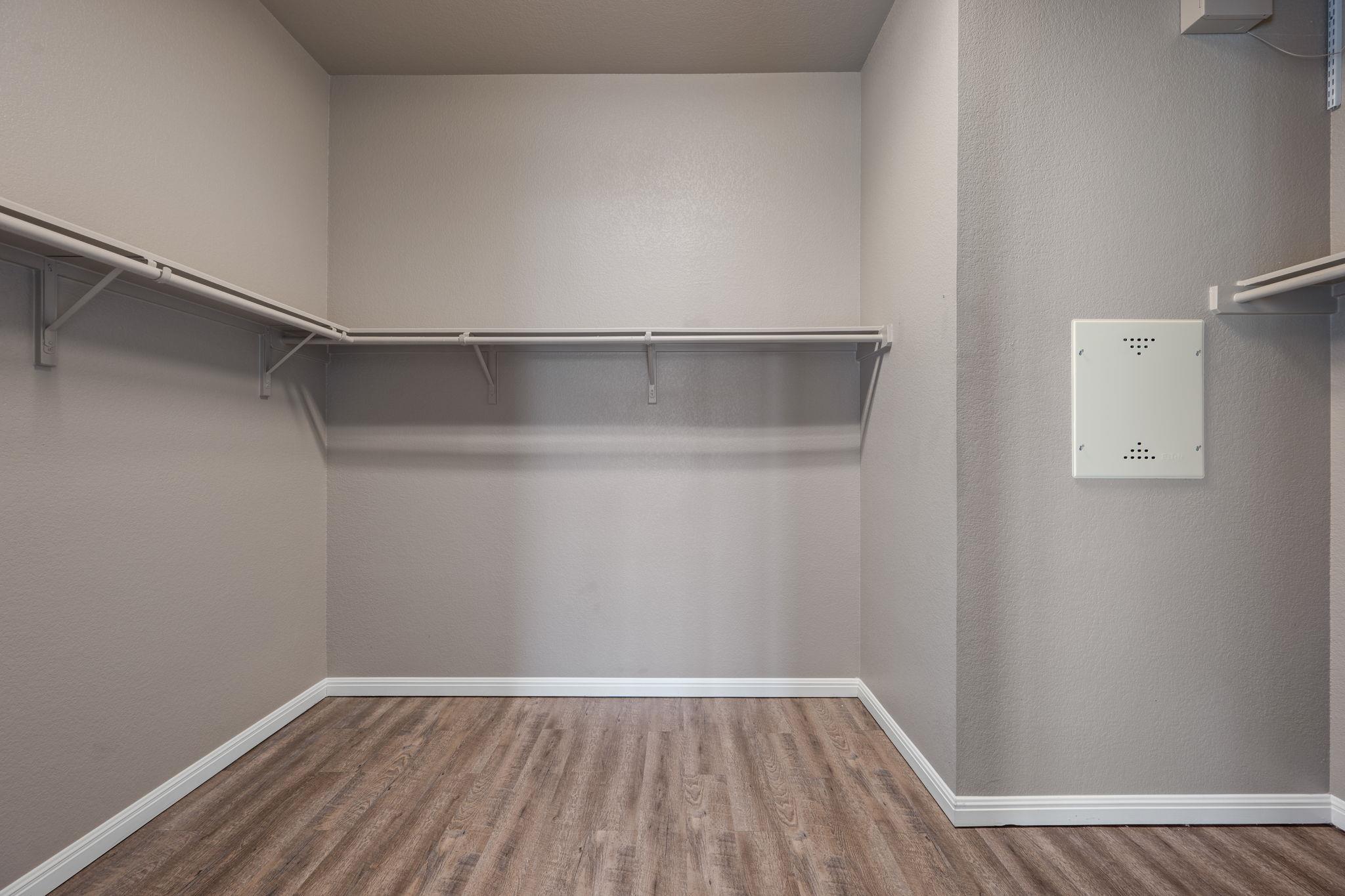 544 Wiltshire Dr, Hutto, TX 78634