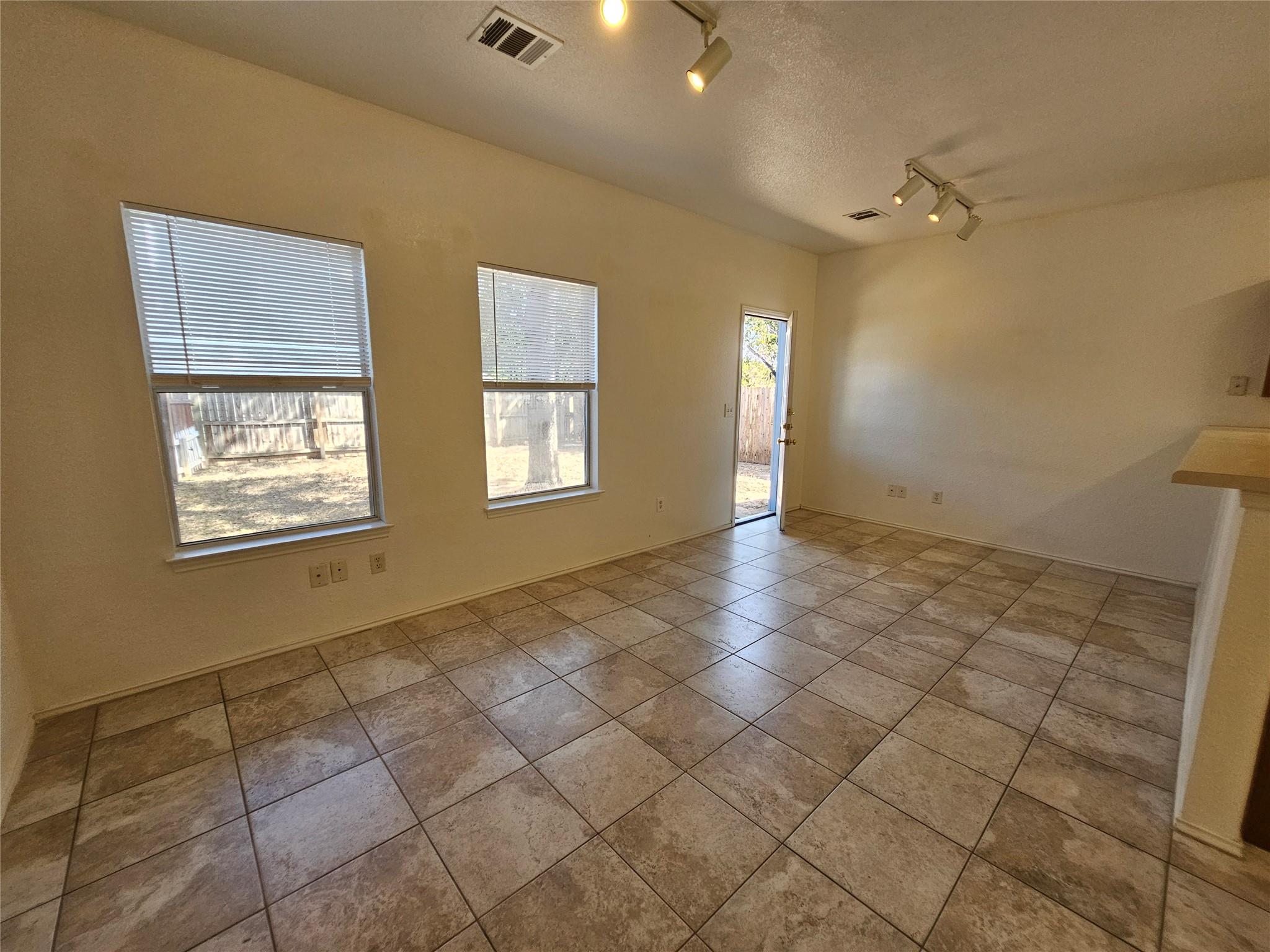 304 Windridge Village Cv, Georgetown, TX 78626