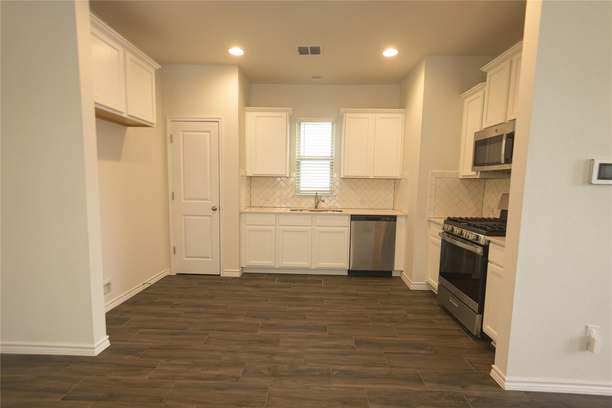 352 Witchhazel Way, San Marcos, TX 78666