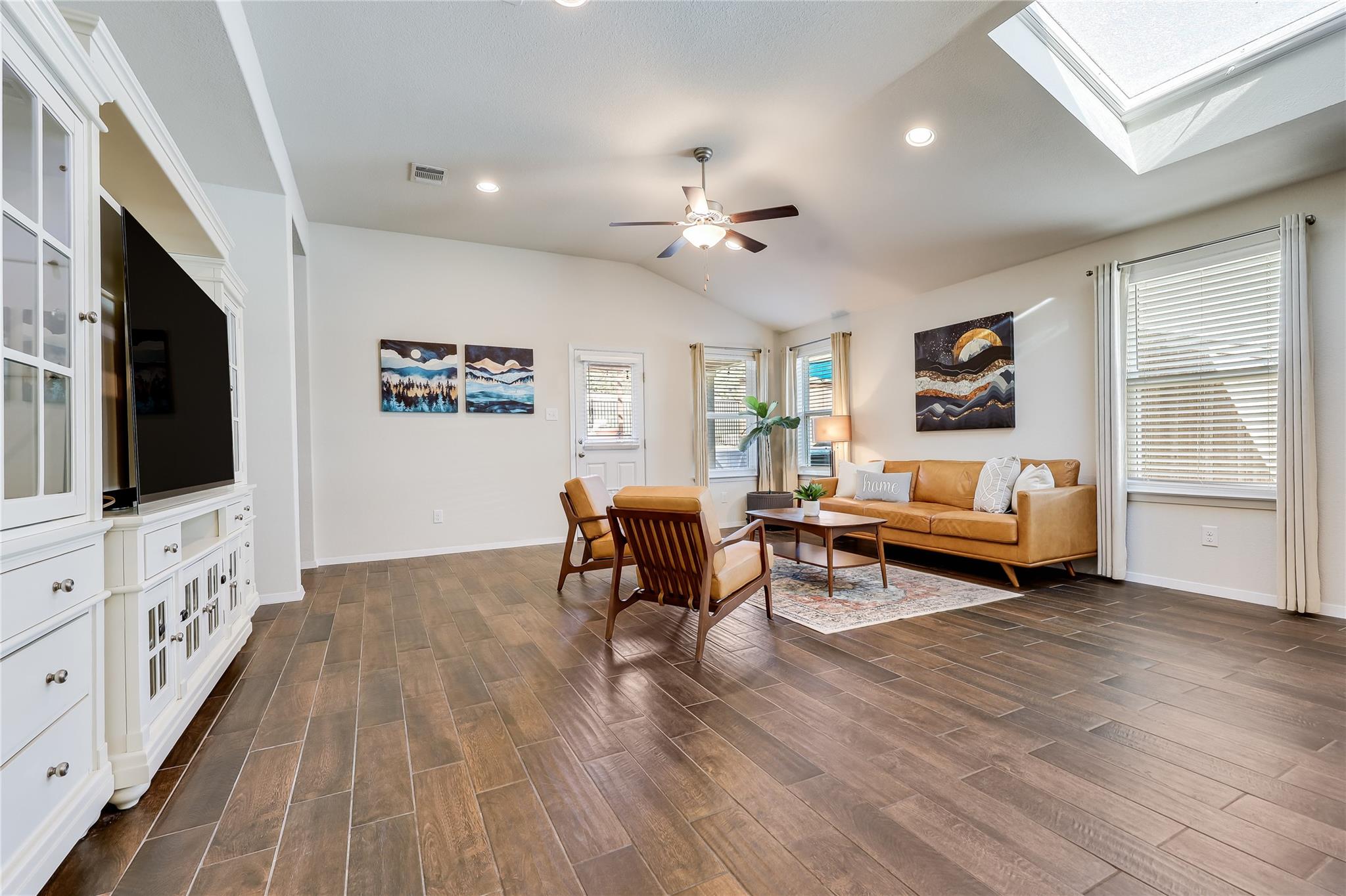 20700 Deep Creek, Lago Vista, TX 78645