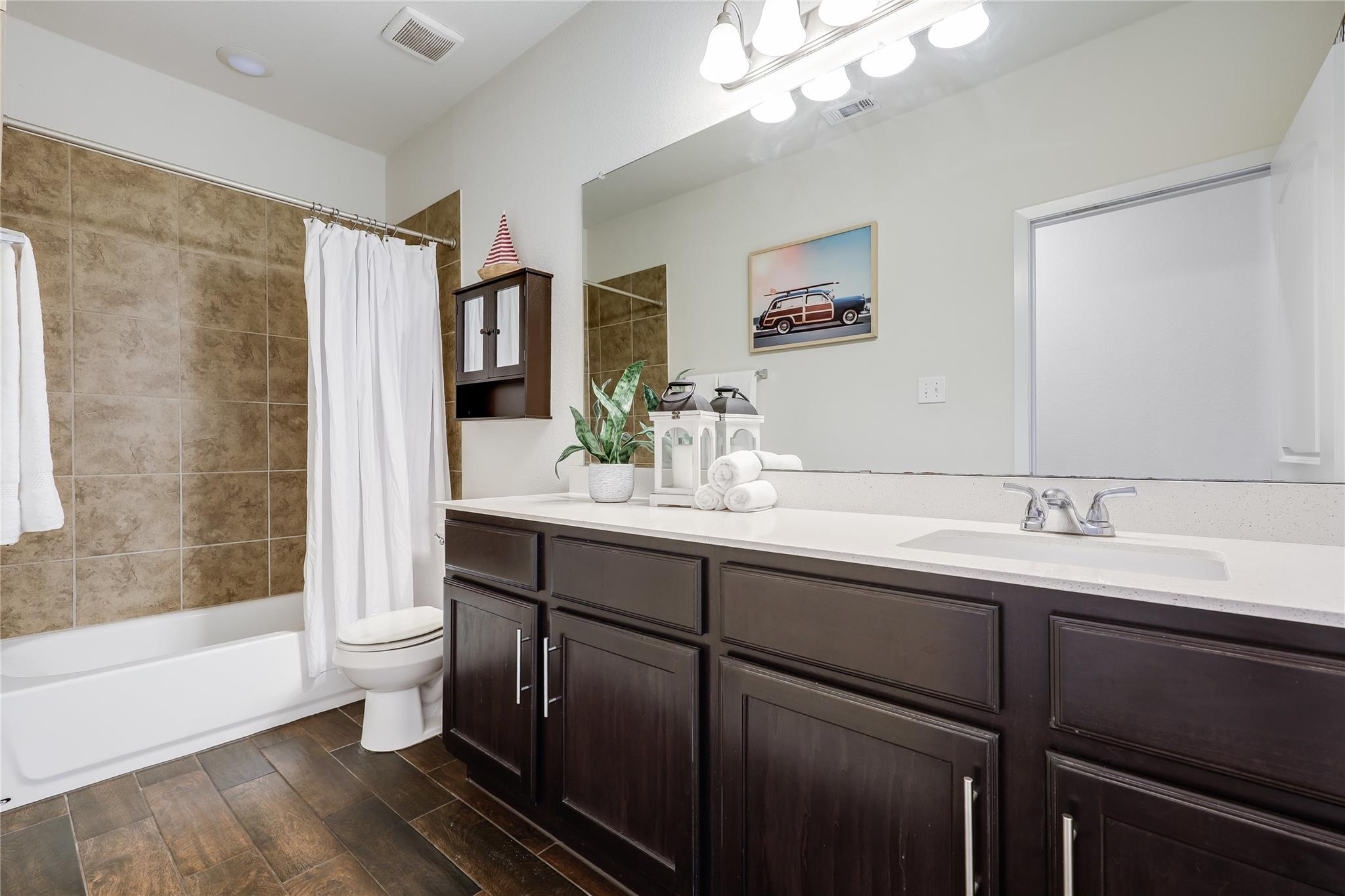 20700 Deep Creek, Lago Vista, TX 78645