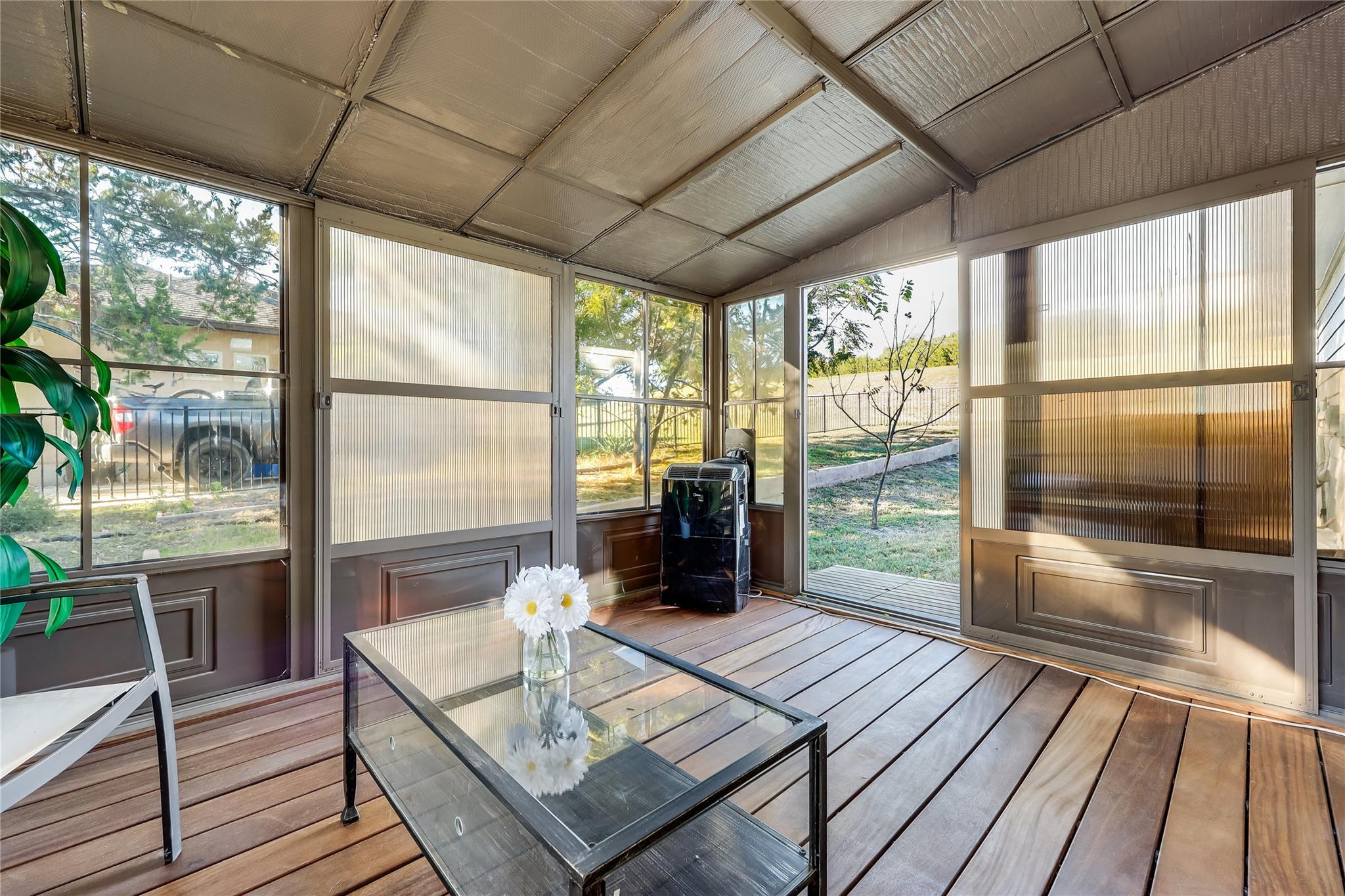 20700 Deep Creek, Lago Vista, TX 78645