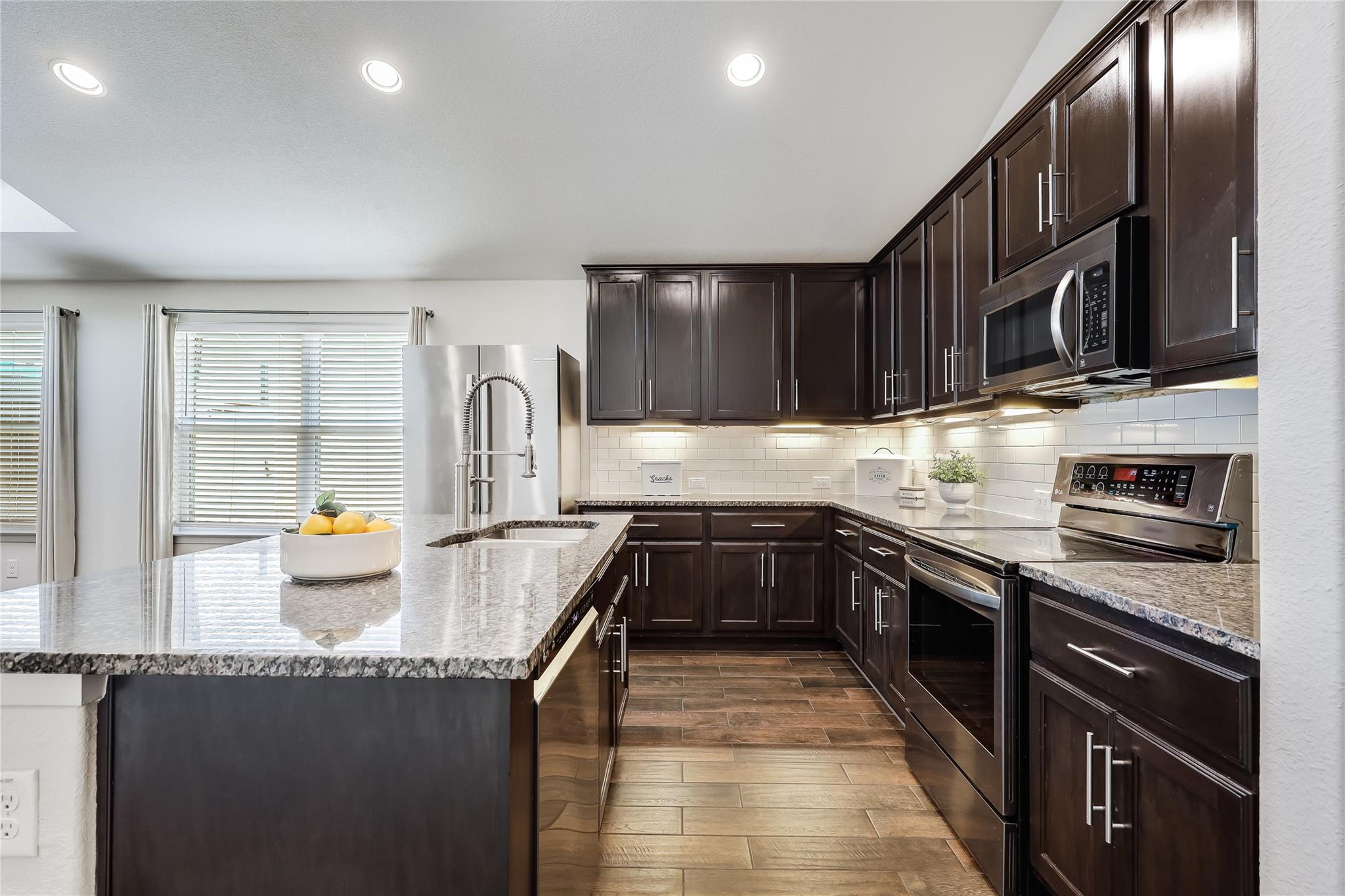 20700 Deep Creek, Lago Vista, TX 78645