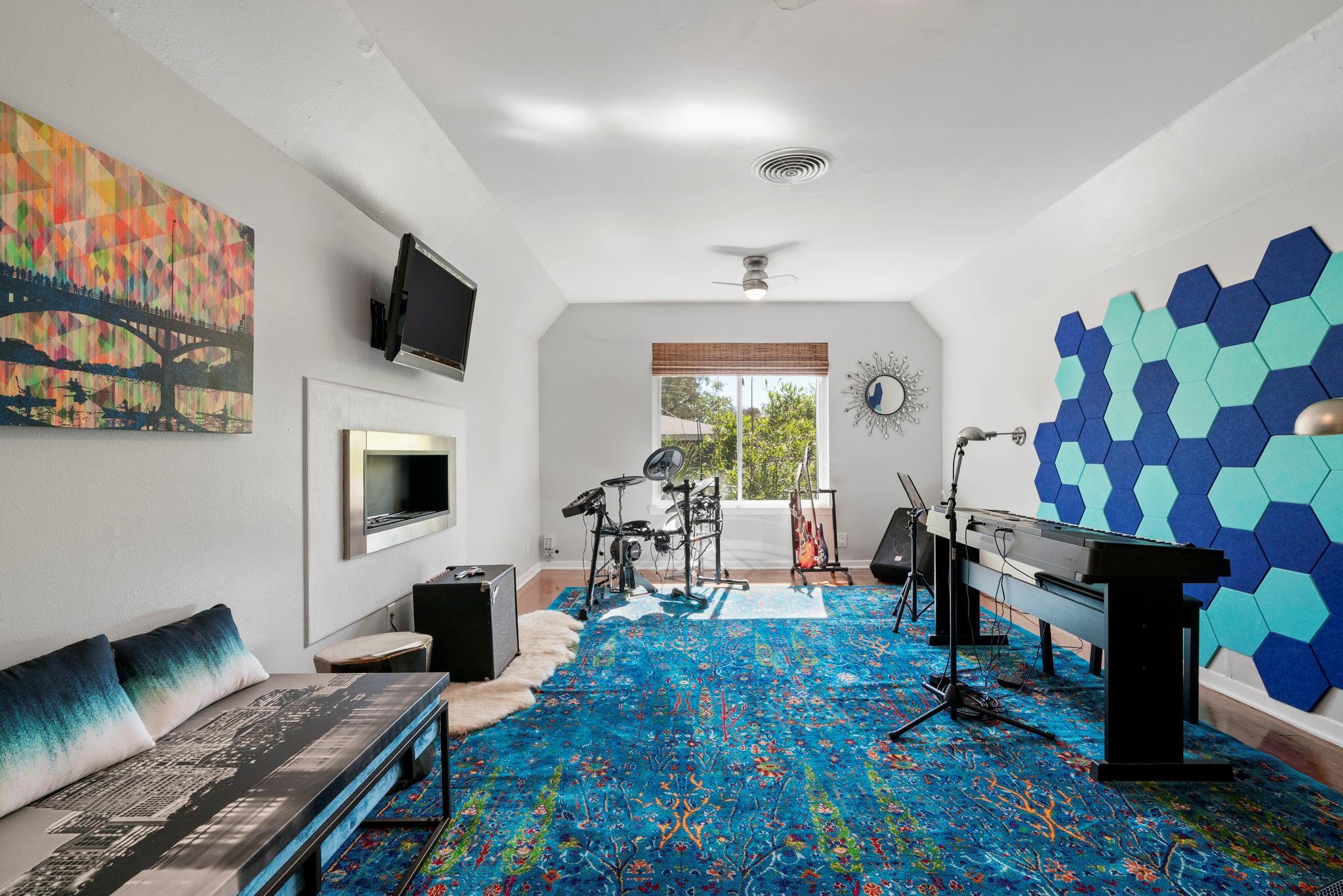 3201 Overcup Oak Dr, Austin, TX 78704