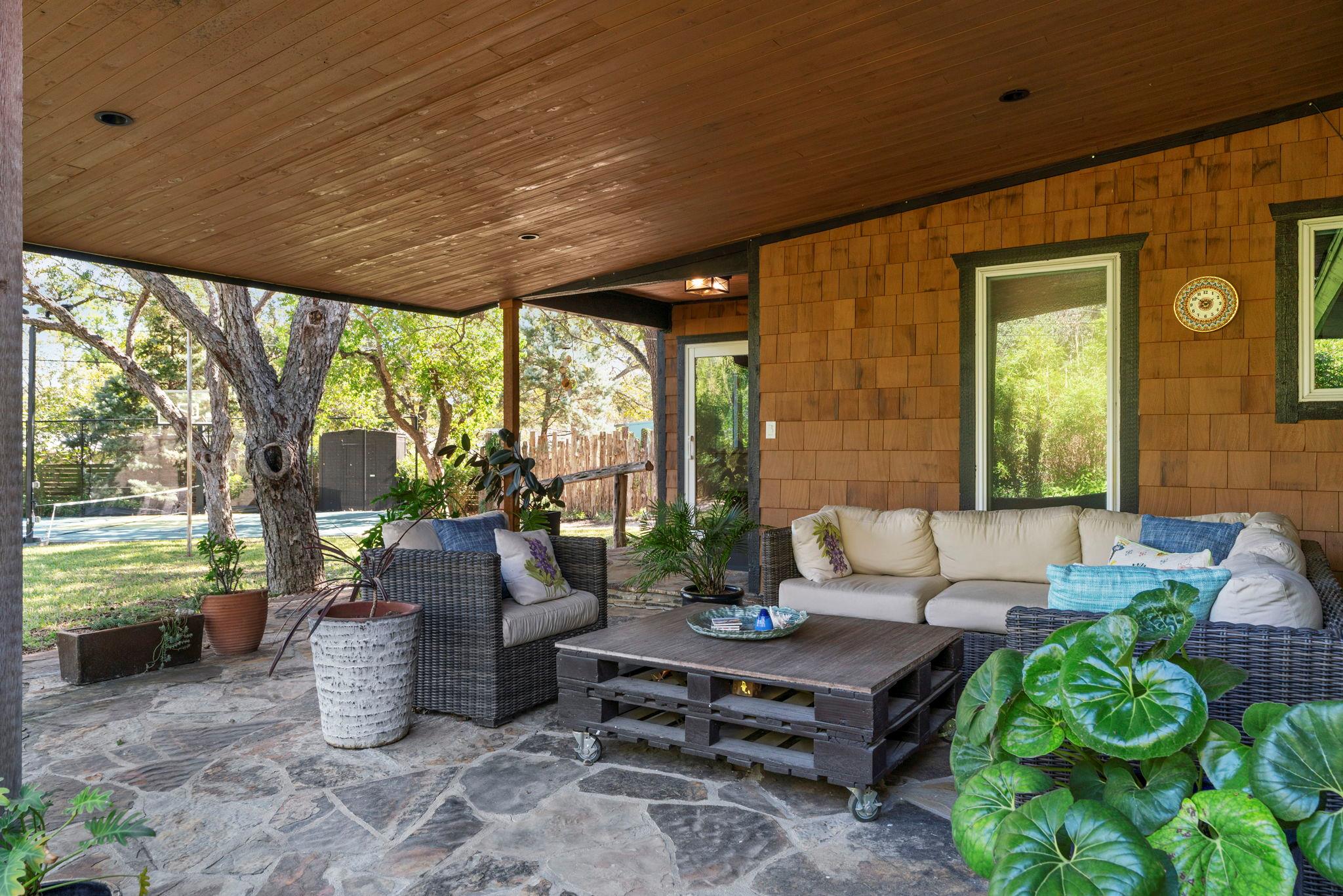 3201 Overcup Oak Dr, Austin, TX 78704