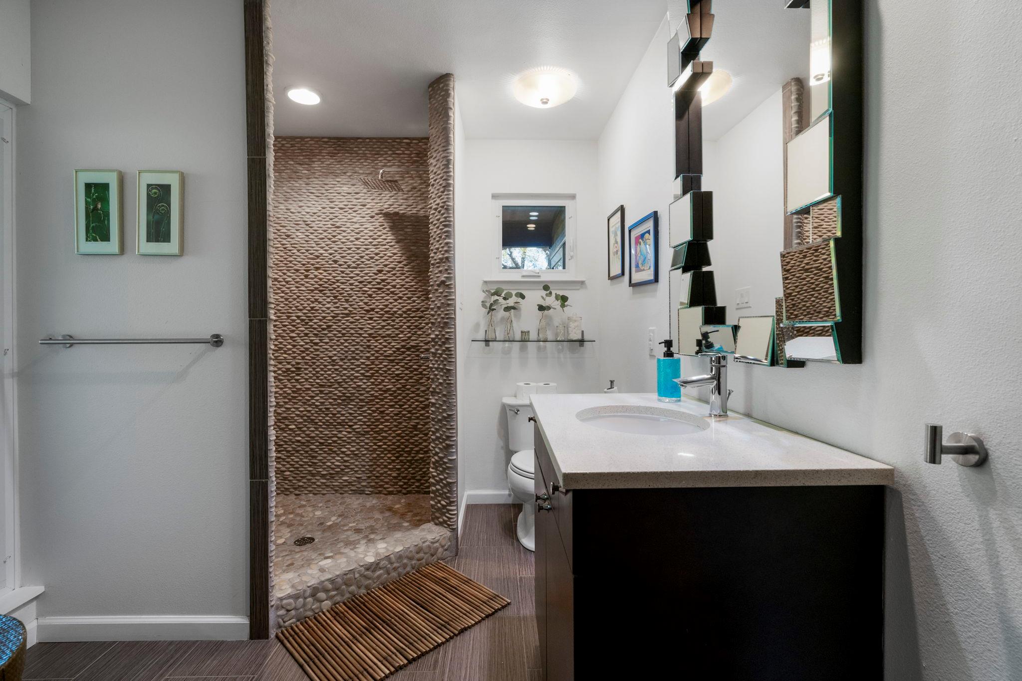 3201 Overcup Oak Dr, Austin, TX 78704